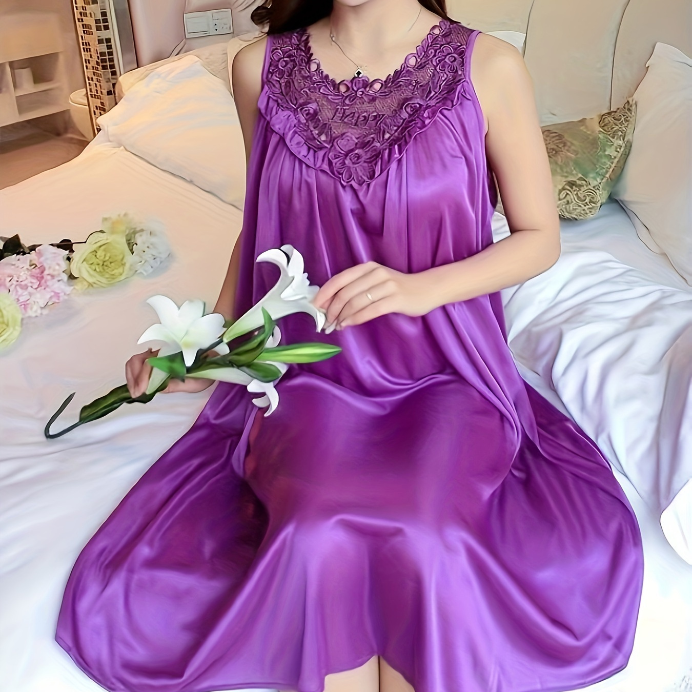 

Elegant Lace-trimmed Silk Sleeping Gown: Adult, Spring/summer, , Round Neckline, , Polyester Fabric