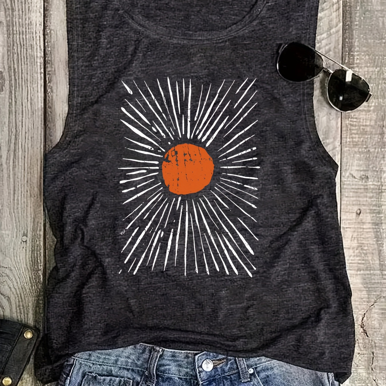 

Women's Retro Sun Graphic Top - Casual Sleeveless Crew Neck, Soft Polyester , Machine Washable