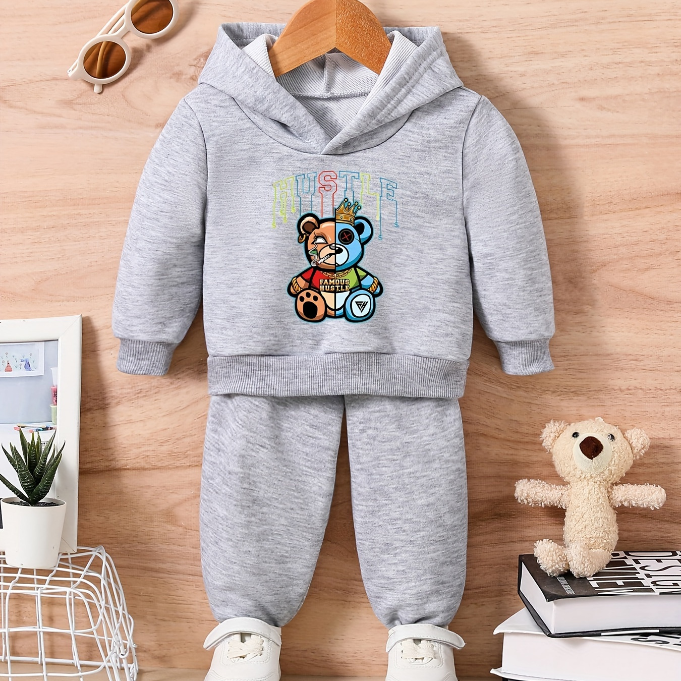 

2pcs Little Baby Boys And Girls Autumn&winter Little Cartoon Bear Print Stylish Hooded Sweatshirt Set, Long Sleeve Casual Fashion Hoodie + Trousers For Toddlers