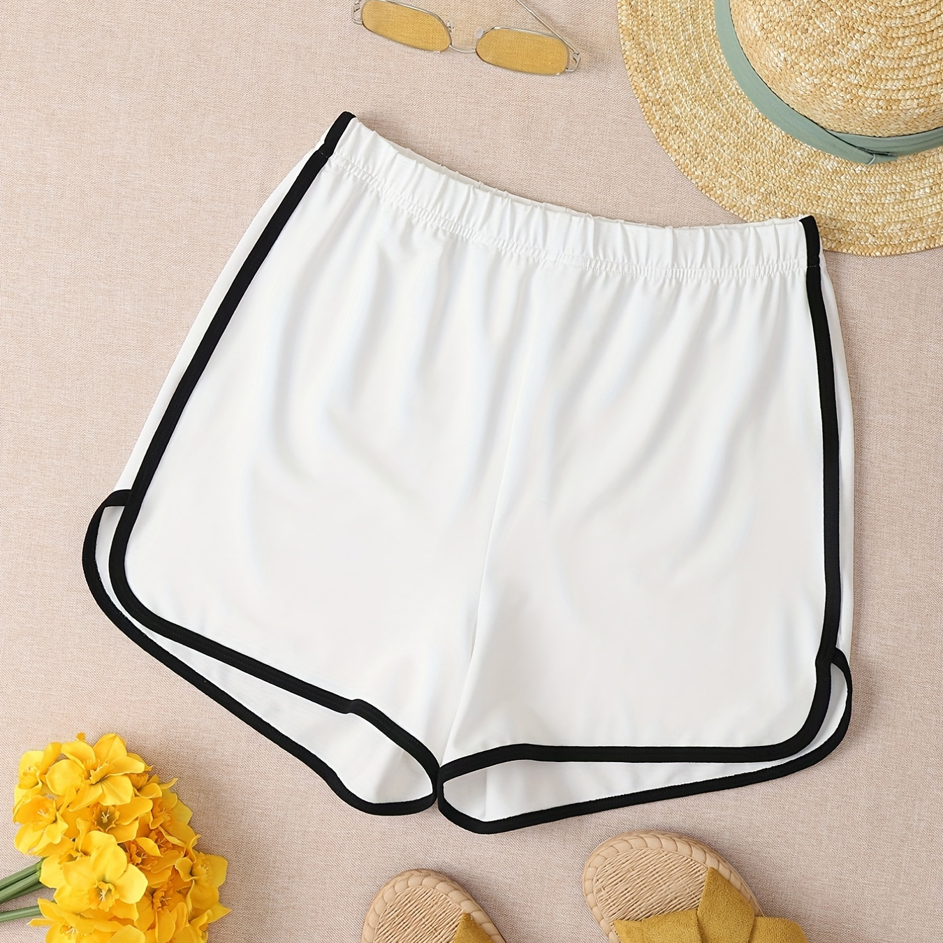 Velvet contrast trim hot sale elastic waist shorts