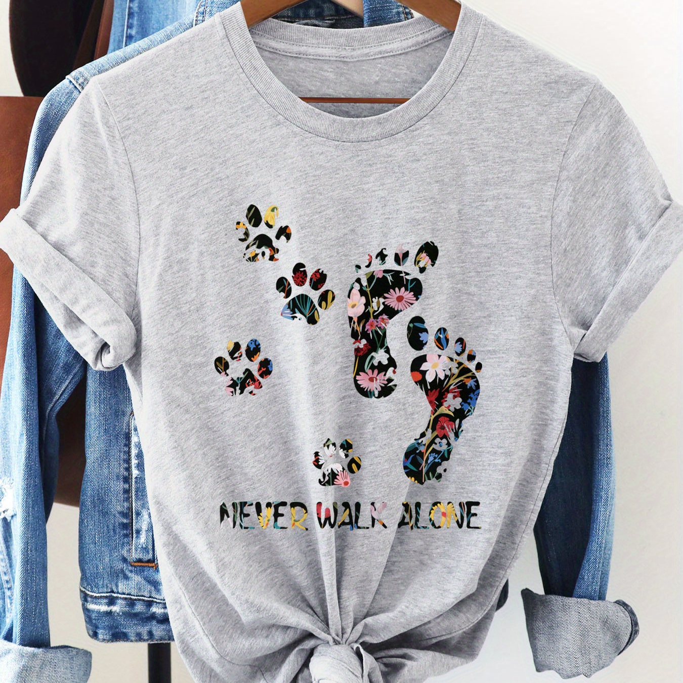 

Footprint Print T-shirt, Short Sleeve Crew Neck Casual Top For Summer & Spring, Women's Clothing