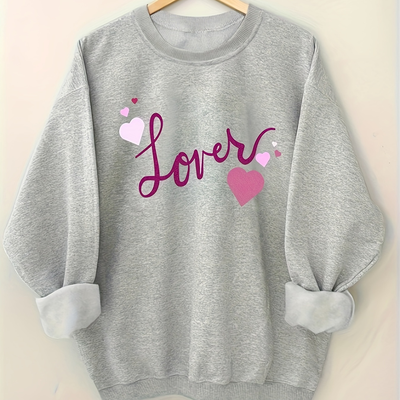 

Cozy Gray 'love' Heart Print Sweatshirt For Women - Casual Crew Neck, Long Sleeve, 100% Polyester, Machine Washable - Fall & Winter