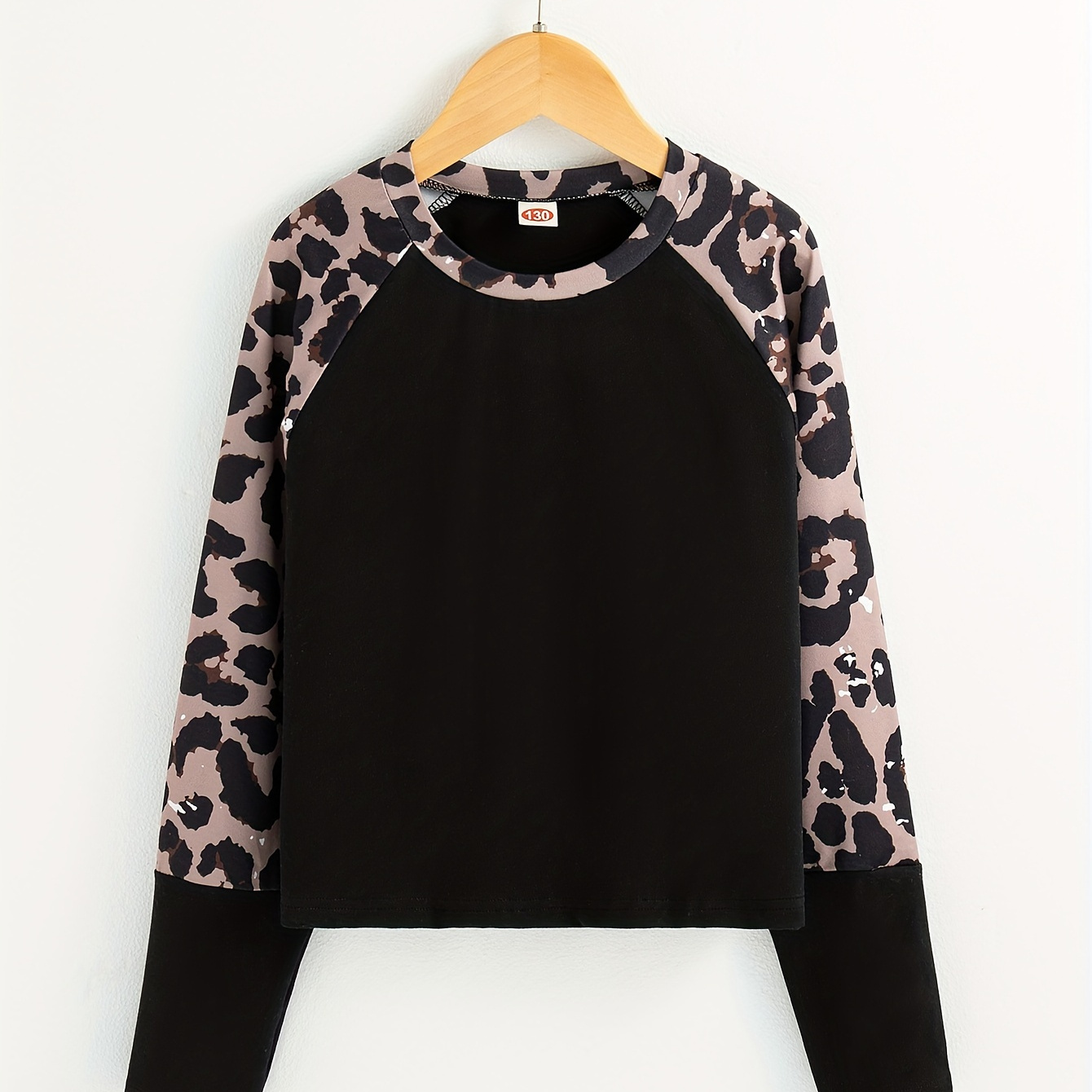 

Girls Stylish & Versatile Long Raglan Sleeve Leopard Pattern T-shirt Top For Outdoors