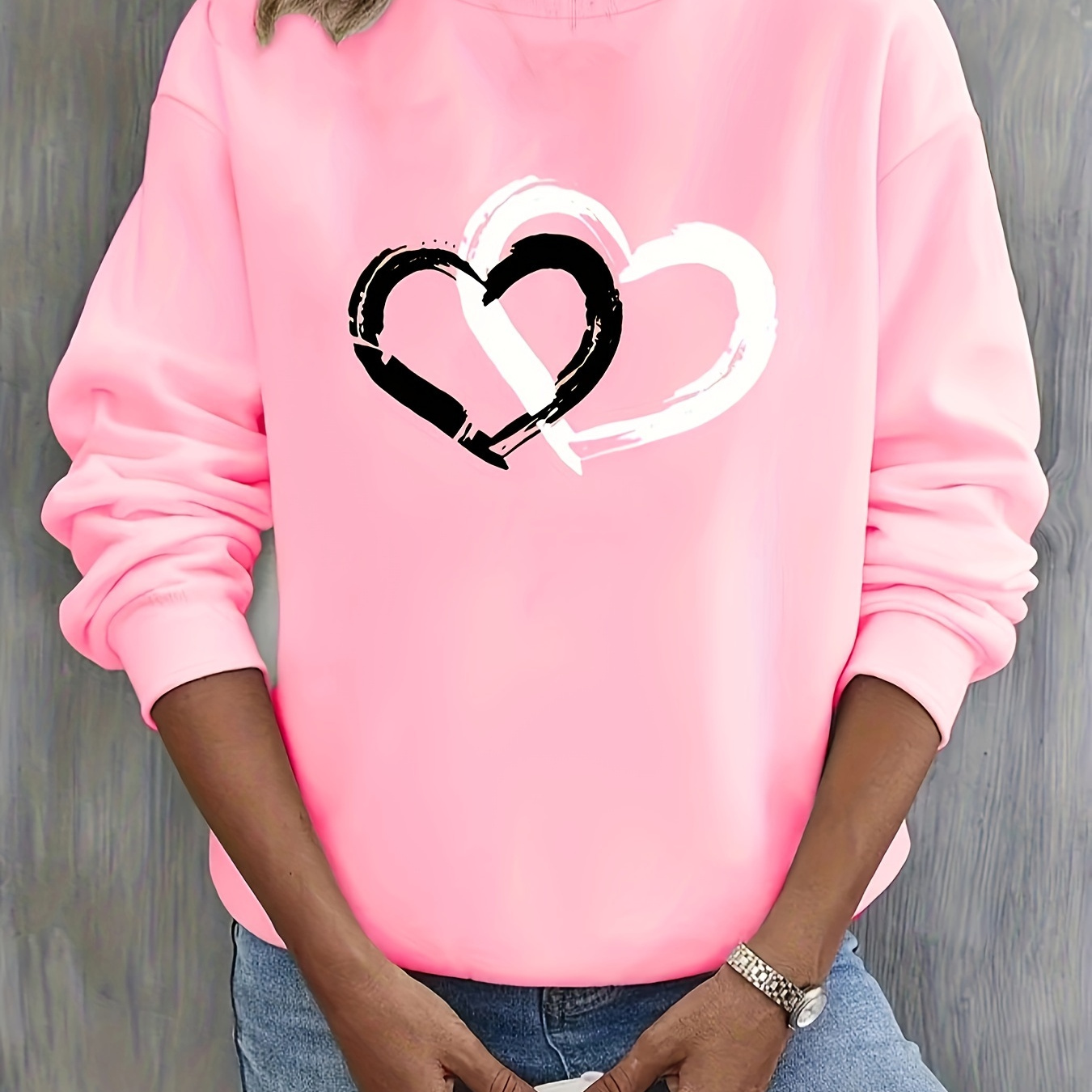 

Plus Size Casual Sweatshirt, Women's Plus Heart Print Long Sleeve Round Neck Sweatshirt