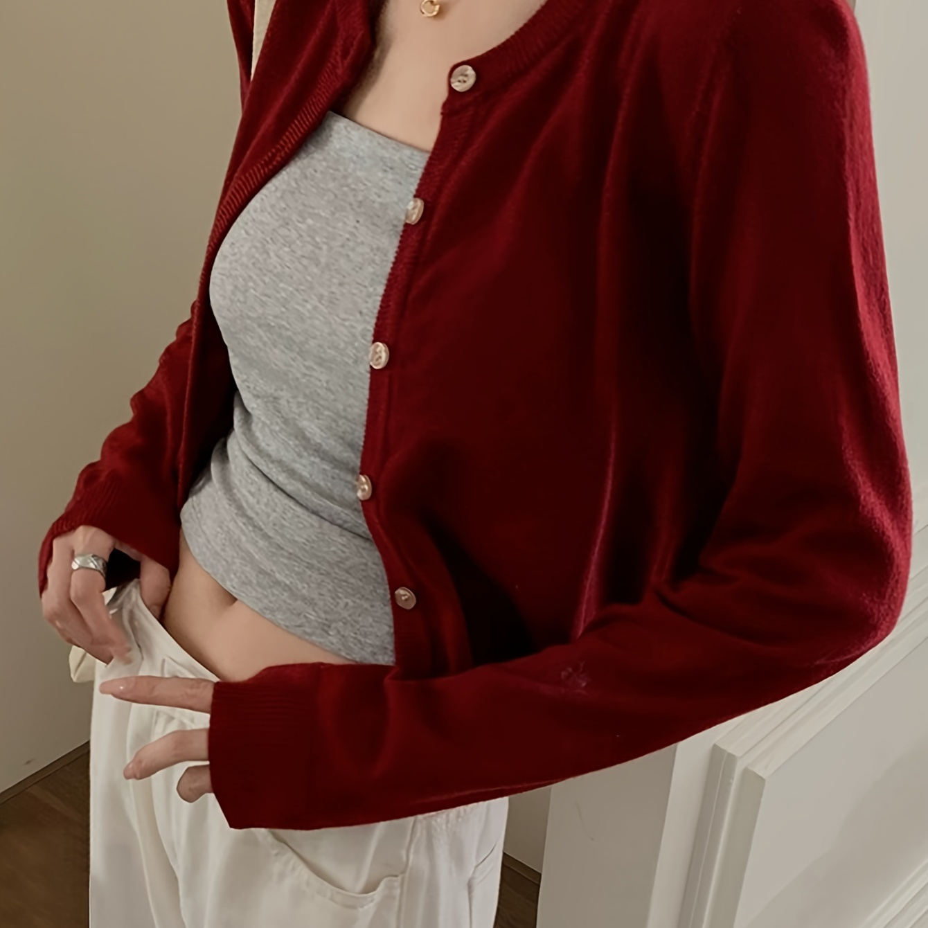 

Women's Casual Crew Neck Cardigan - Rayon Blend Knit Fabric, High Stretch, Solid Color, Long Sleeve, Regular Fit, Chic Cropped Outerwear - Versatile All-season Top