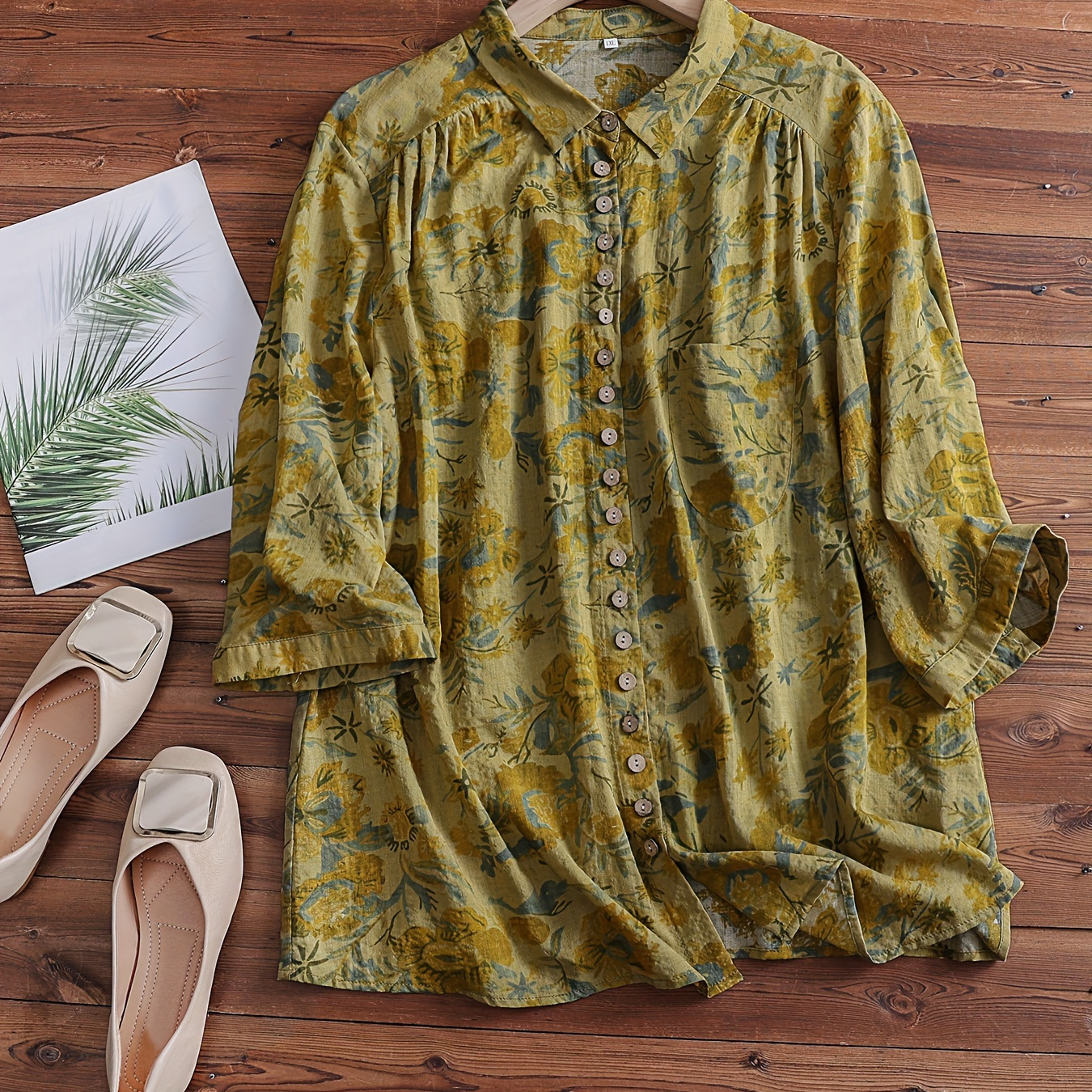 

Plus Size Floral Print Blouse, Casual Lapel Neck Button Front Long Sleeve Blouse For Spring & Fall, Women's Plus Size Clothing