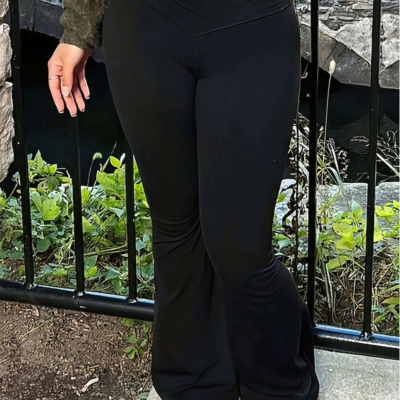 

Pantalon Évasé Grande Taille Uni, Pantalon Taille Haute Décontracté pour & l'Été, Vêtements Grande Taille pour Femmes, Pantalon Grande Taille, Jambe Évasée, Taille Haute Décontractée