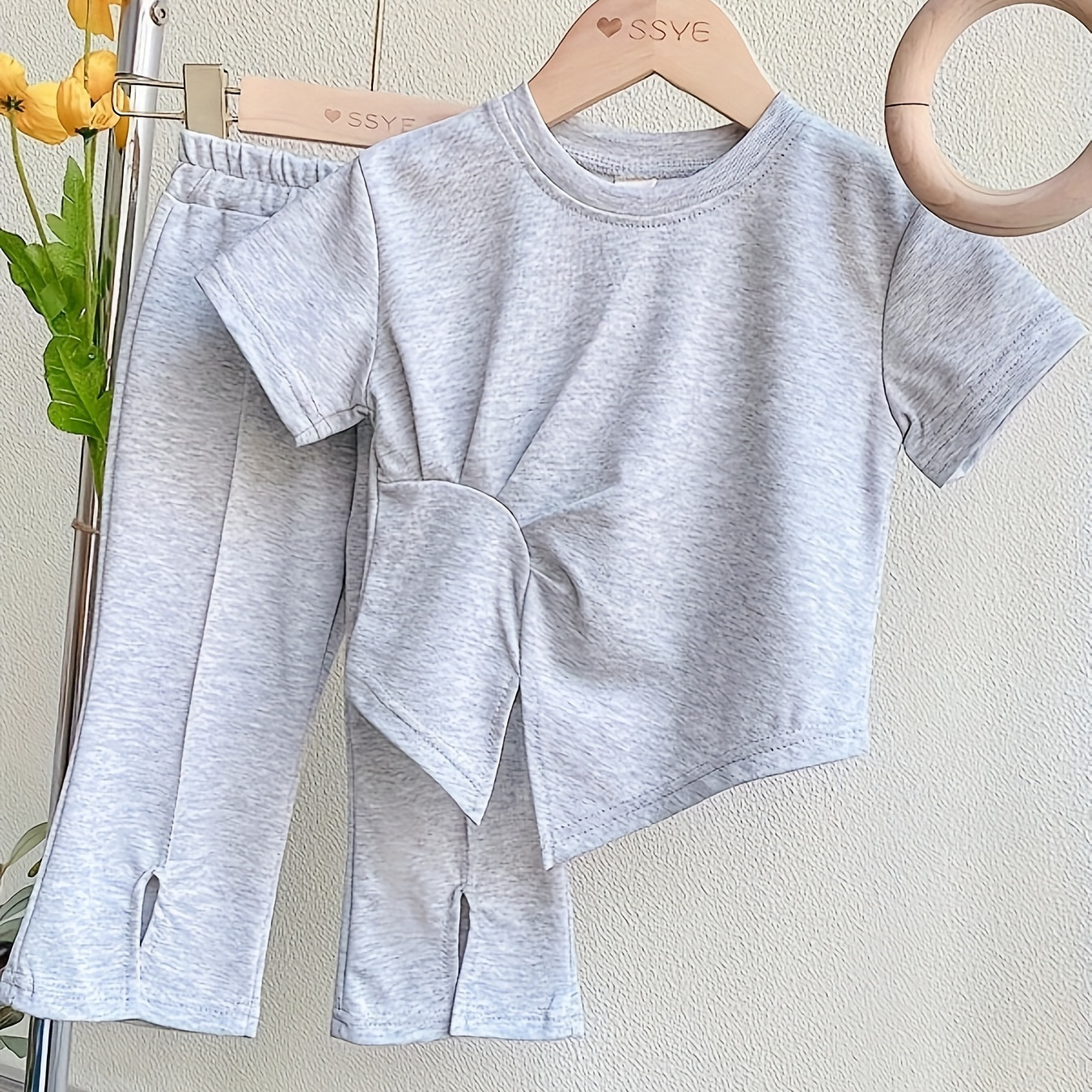 

2pcs, Girls Comfy Casual 95% Cotton Outfits, Short Sleeve T-shirt + Split Side Flare Pants Set For Summer Outdoor
