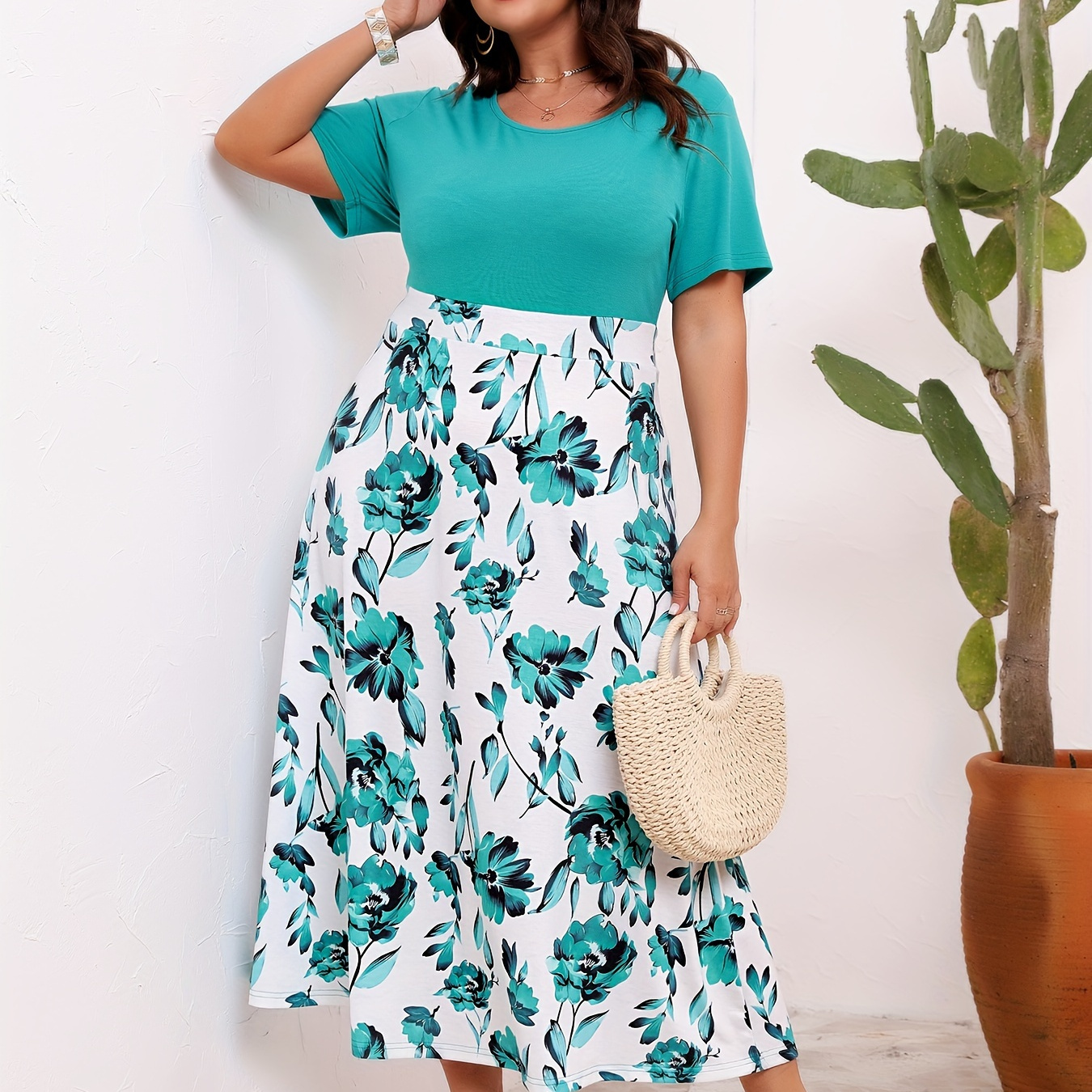 

Plus Size Floral Print Dress, Casual Crew Neck Short Sleeve Dress, Women's Plus Size Clothing