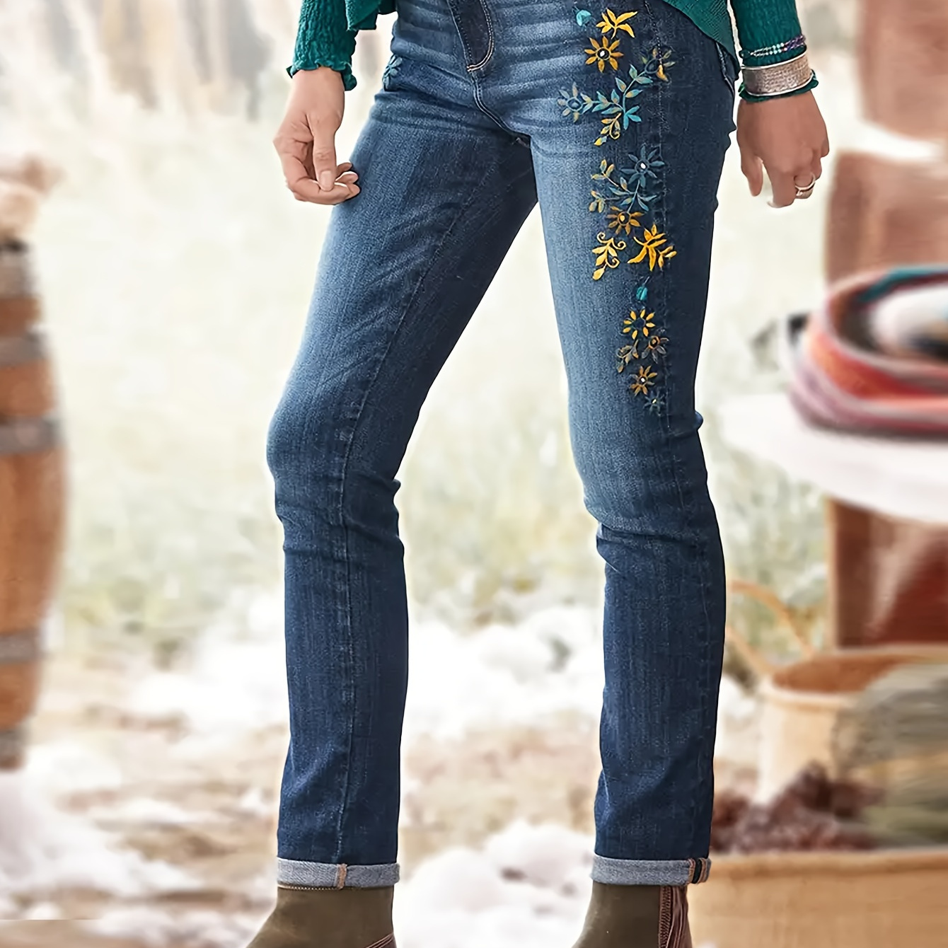 

Floral Embroidered Roll Up Hem Jeans, Plicated Pattern High-stretch Washed Denim Pants, Women's Denim Jeans & Clothing