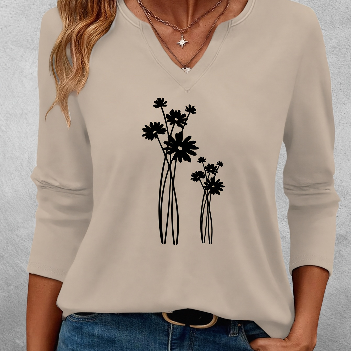 

Women's Casual V-neck T-shirt With Daisy Applique, Polyester , Medium Stretch, Quarter Length Sleeves, Knit Fabric, Regular Fit, Alphabet Pattern, For All