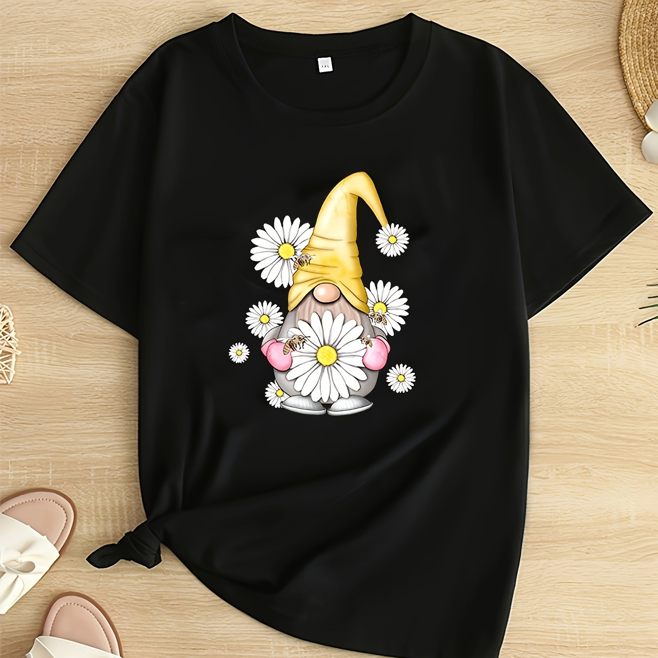 

Plus Size Flower & Gnome Print T-shirt, Casual Short Sleeve Top For Spring & Summer, Women's Plus Size Clothing