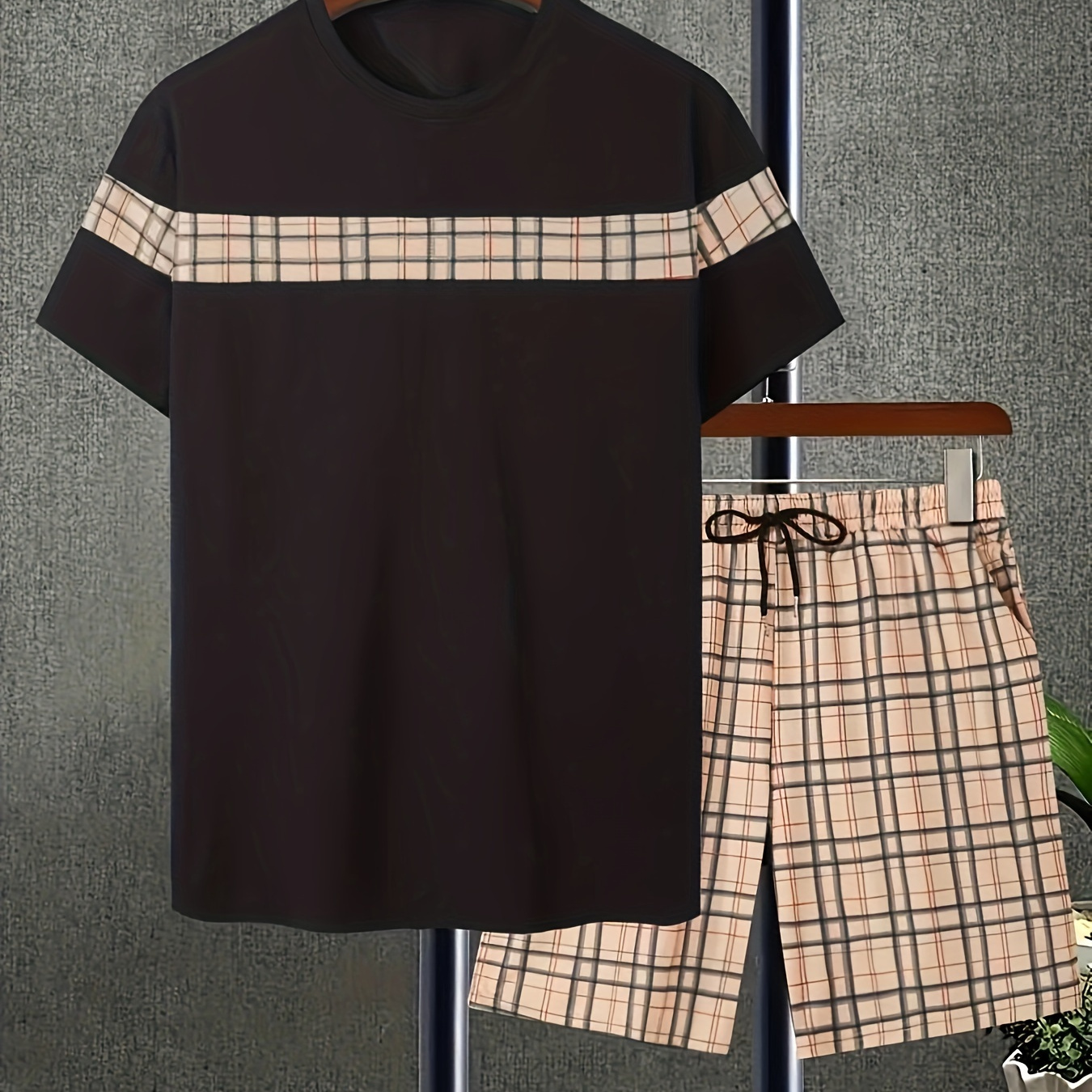 

2-piece Men's Plaid Pattern Summer Vacation Outfit Set, Men's Color Block Short Sleeve T-shirt & Drawstring Shorts Set