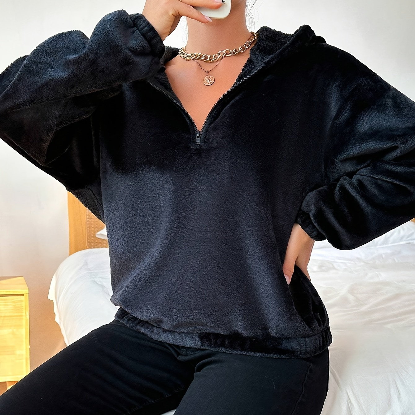 Black velvet hot sale hoodie women's