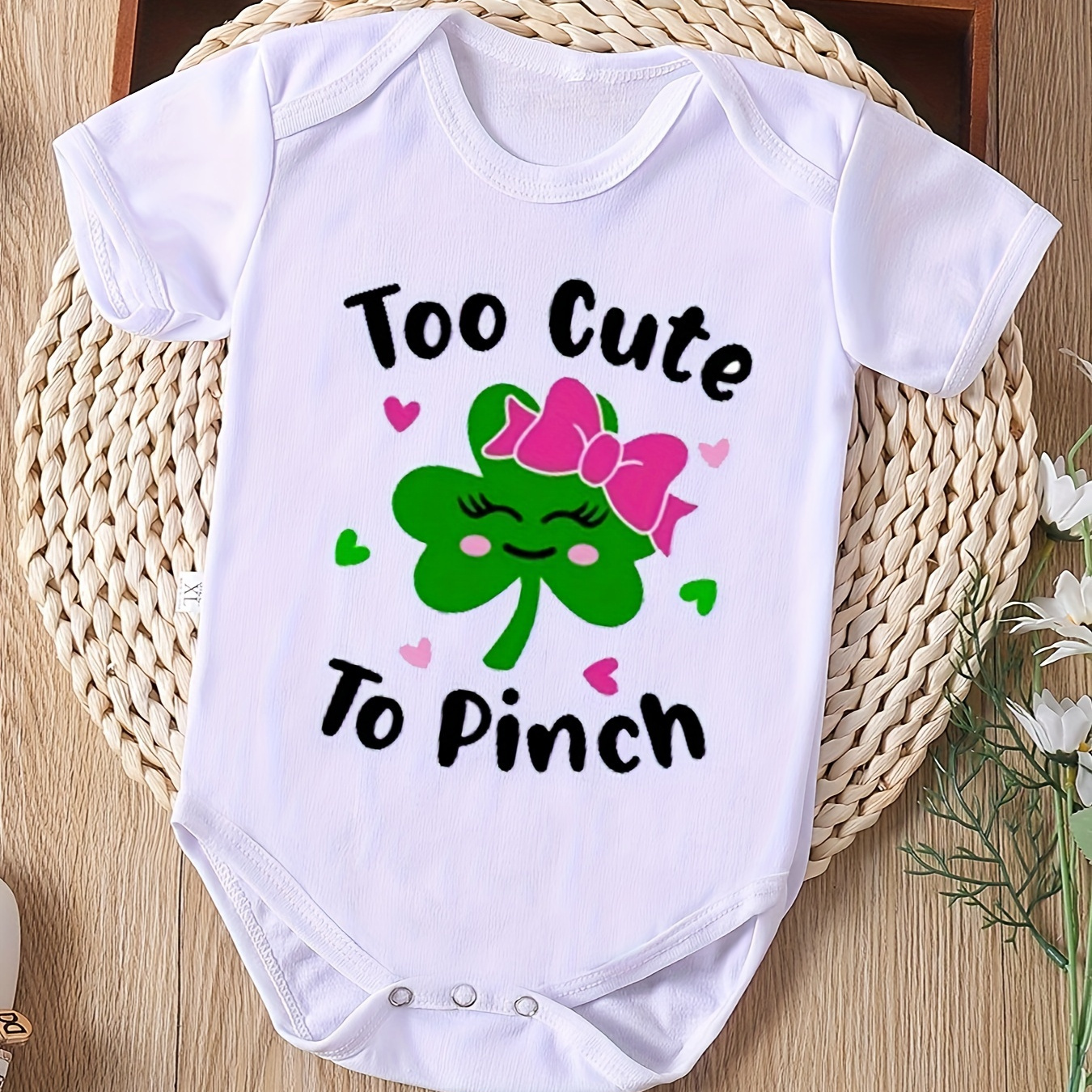 

Too Cute To Pinch St. Patrick's Day Newborn Climbing Clothes, Summer Short Sleeve Baby Triangle Romper, Cartoon Pattern Infant Toddler Triangle Bodysuit