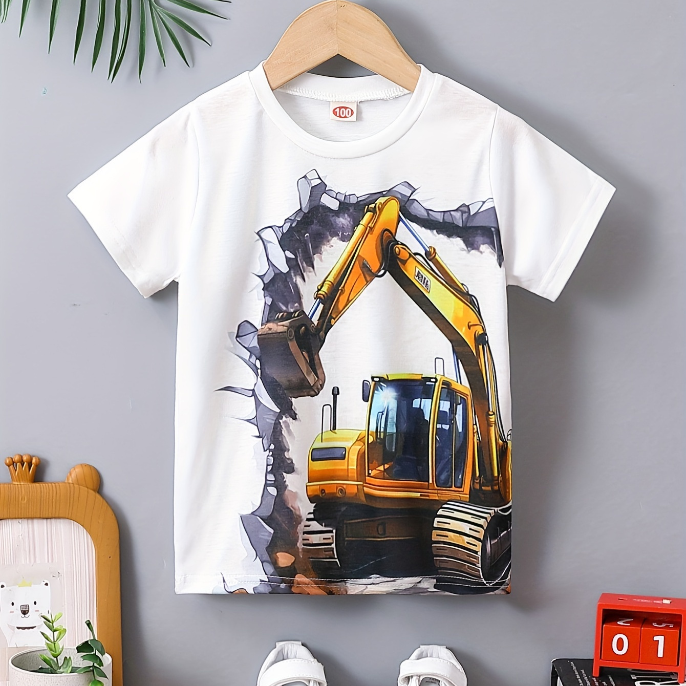 

Excavator Print Boy's Short Sleeve T-shirt Breathable Loose Fitting Round Neck Creative Pattern Casual Top