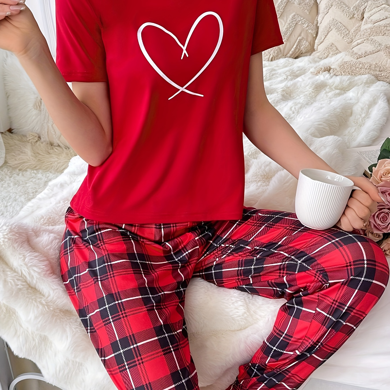 

Women's Heart & Plaid Print Casual Pajama Set, Short Sleeve Round Neck Top & Joggers, Comfortable Relaxed Fit