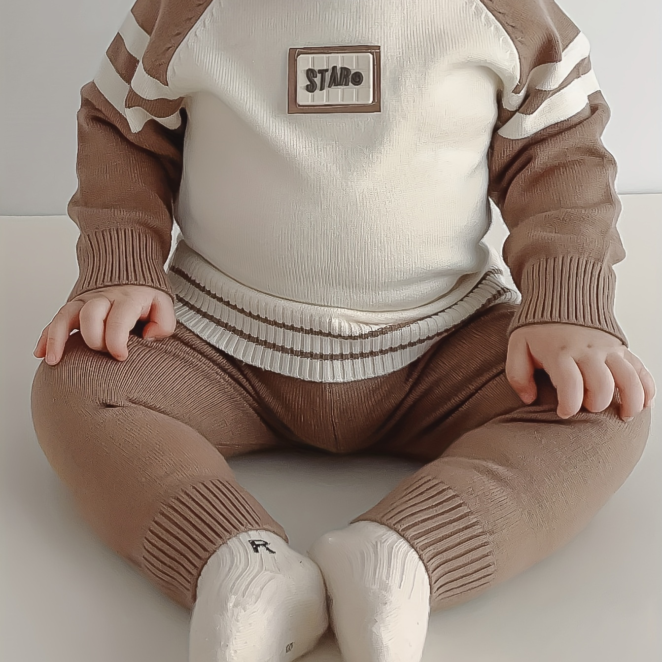 2-Piece Set for Newborn Baby Boy Autumn/Winter, Elegant Knit Sweater and Long Pants, Perfect for Outdoors