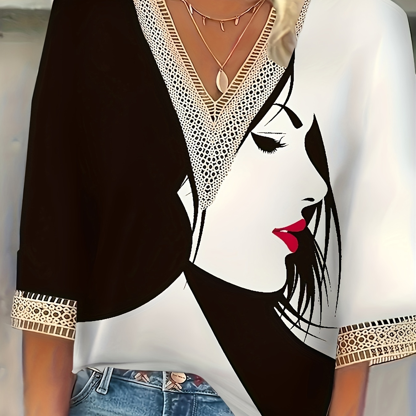 

Size V-neck T-shirt With Lace Trim & Unique Random Print - Casual Polyester Top For Women, Machine Washable