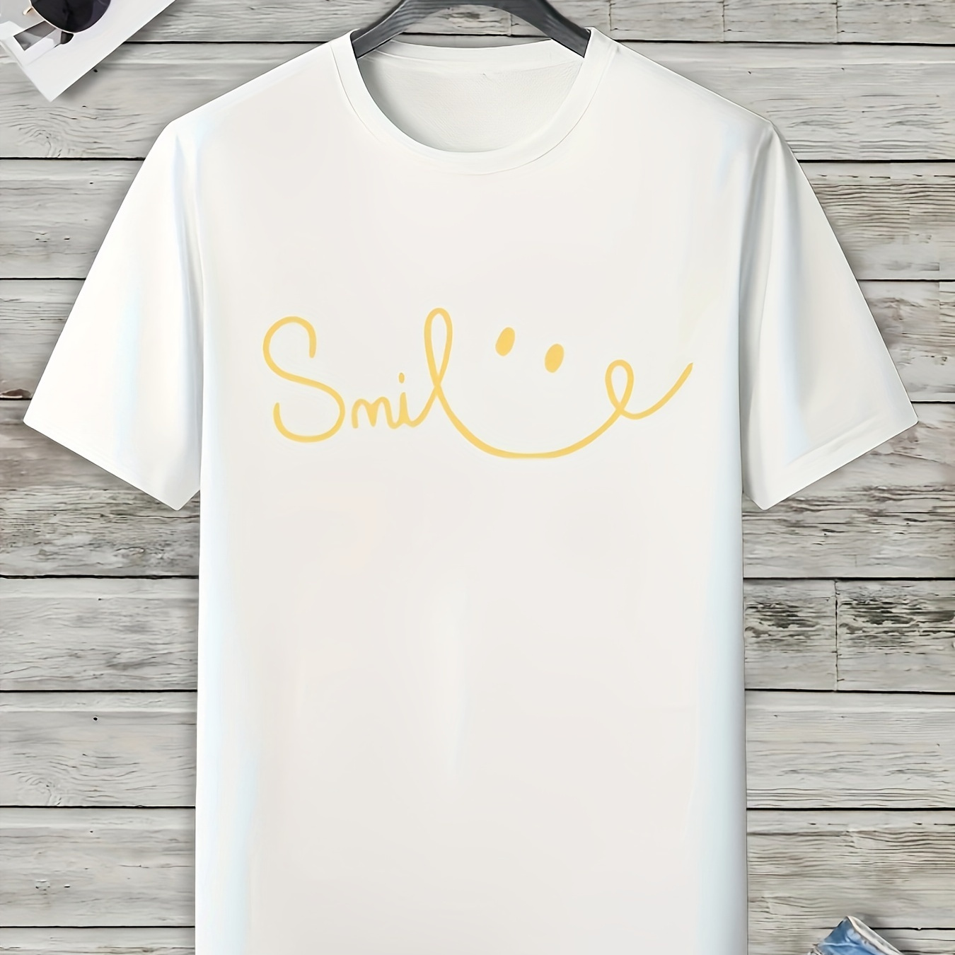 

Smile Print, Men's Graphic T-shirt, Casual Comfy Tees For Summer, Mens Clothing