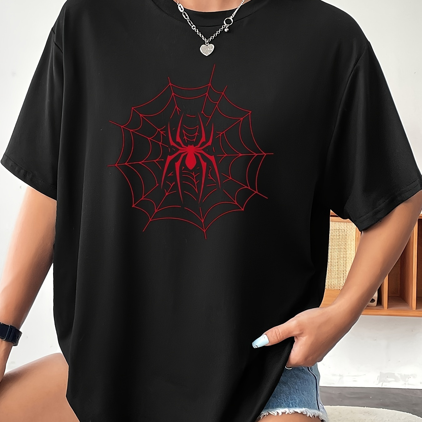 

Spider Graphic Print Drop Shoulder T-shirt, Short Sleeve Crew Neck Casual Top For Spring & Summer, Women's Clothing
