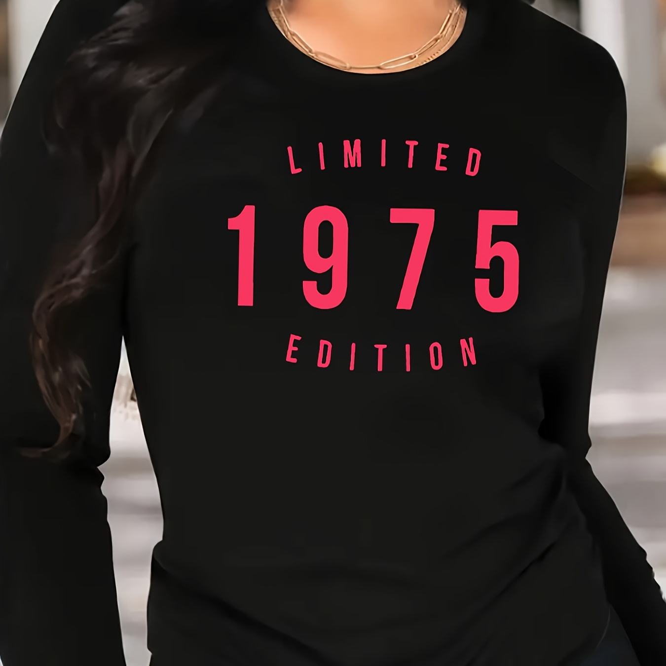 

1975 Long Sleeve T-shirt For Women, Casual Crew Neck Polyester Spandex Knit Tee With Medium Stretch, Season-neutral Printed Shirt