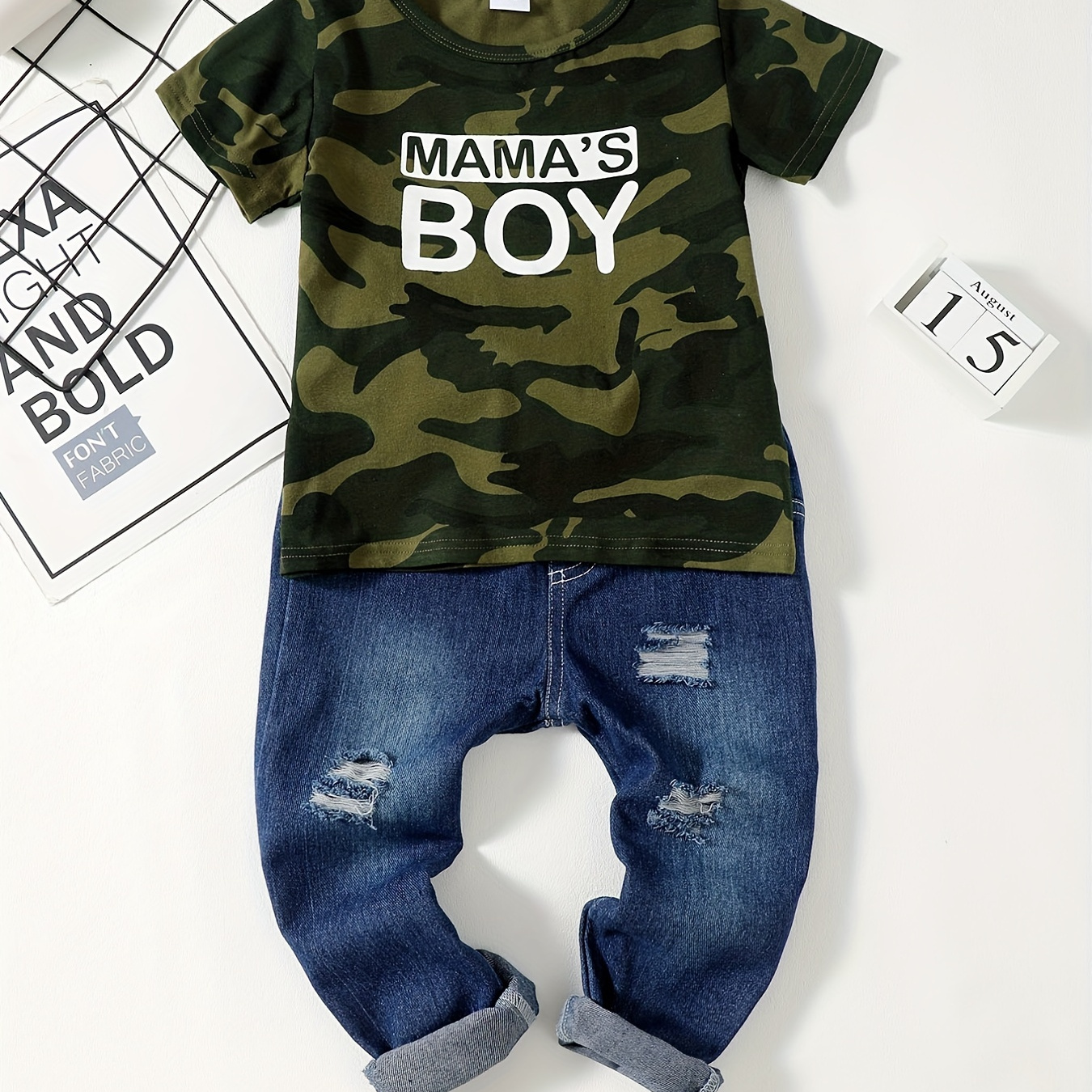 

Boys Camouflage Mama's Boy Letter Print T-shirt + Ripped Jeans Set, Cotton Comfy Fashion Clothes