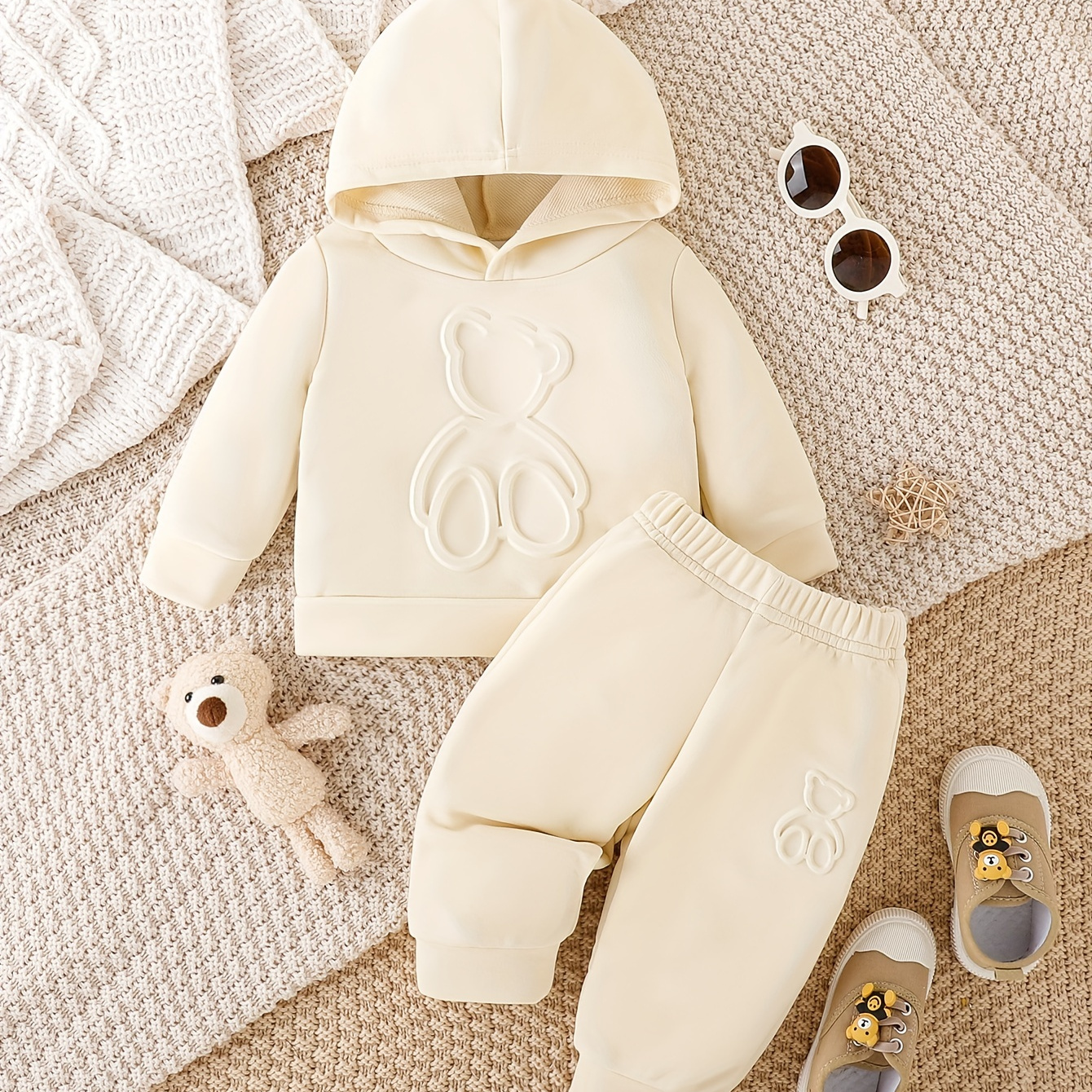 

Baby Boy Cute Bear Embossed Two-pieces Set, Kids Hoodie & Pants Casual Outfits