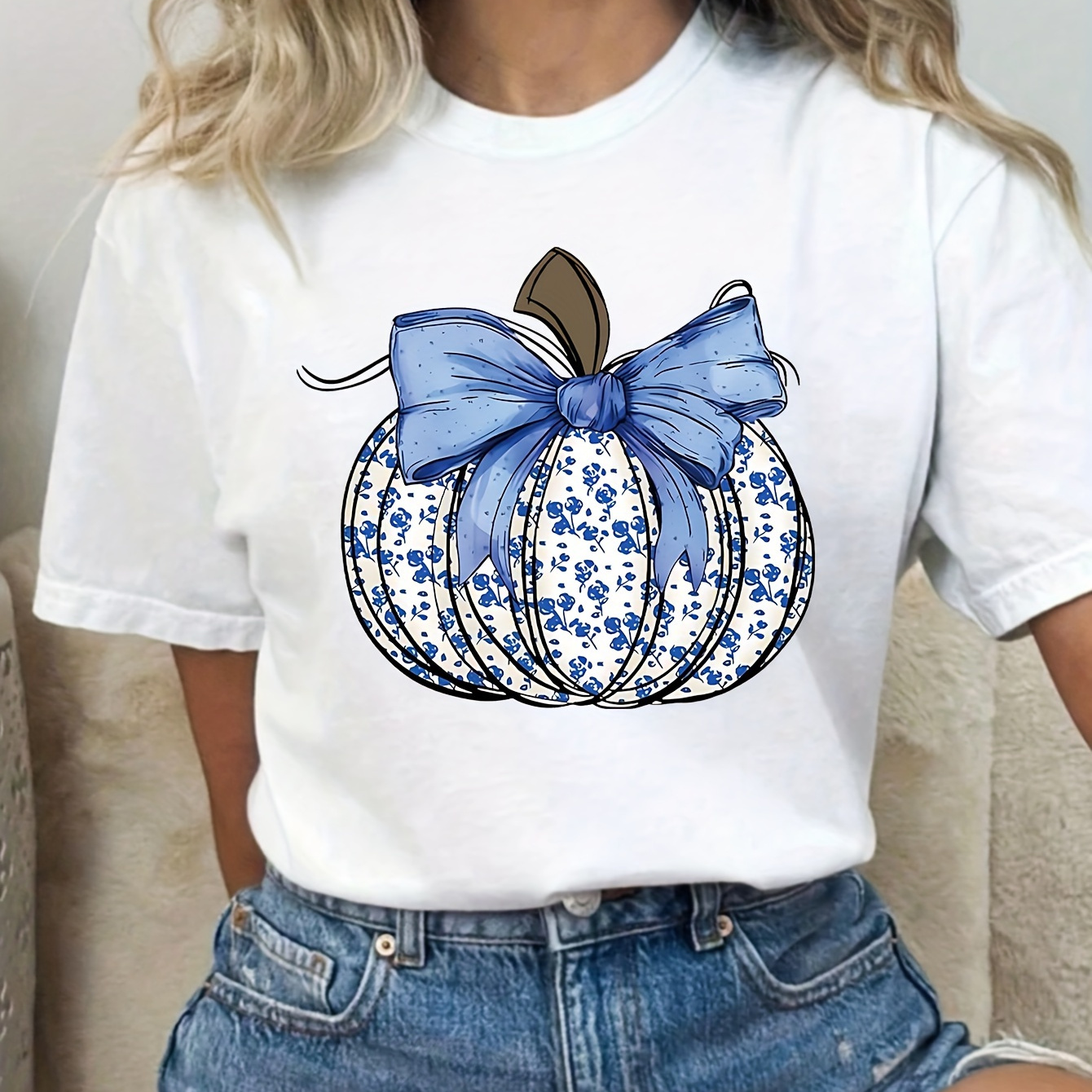 

Summer Casual T-shirt For Women With Pumpkin And Bow Pattern, Polyester Knit Fabric, Round Neck, Regular Fit - Badz101