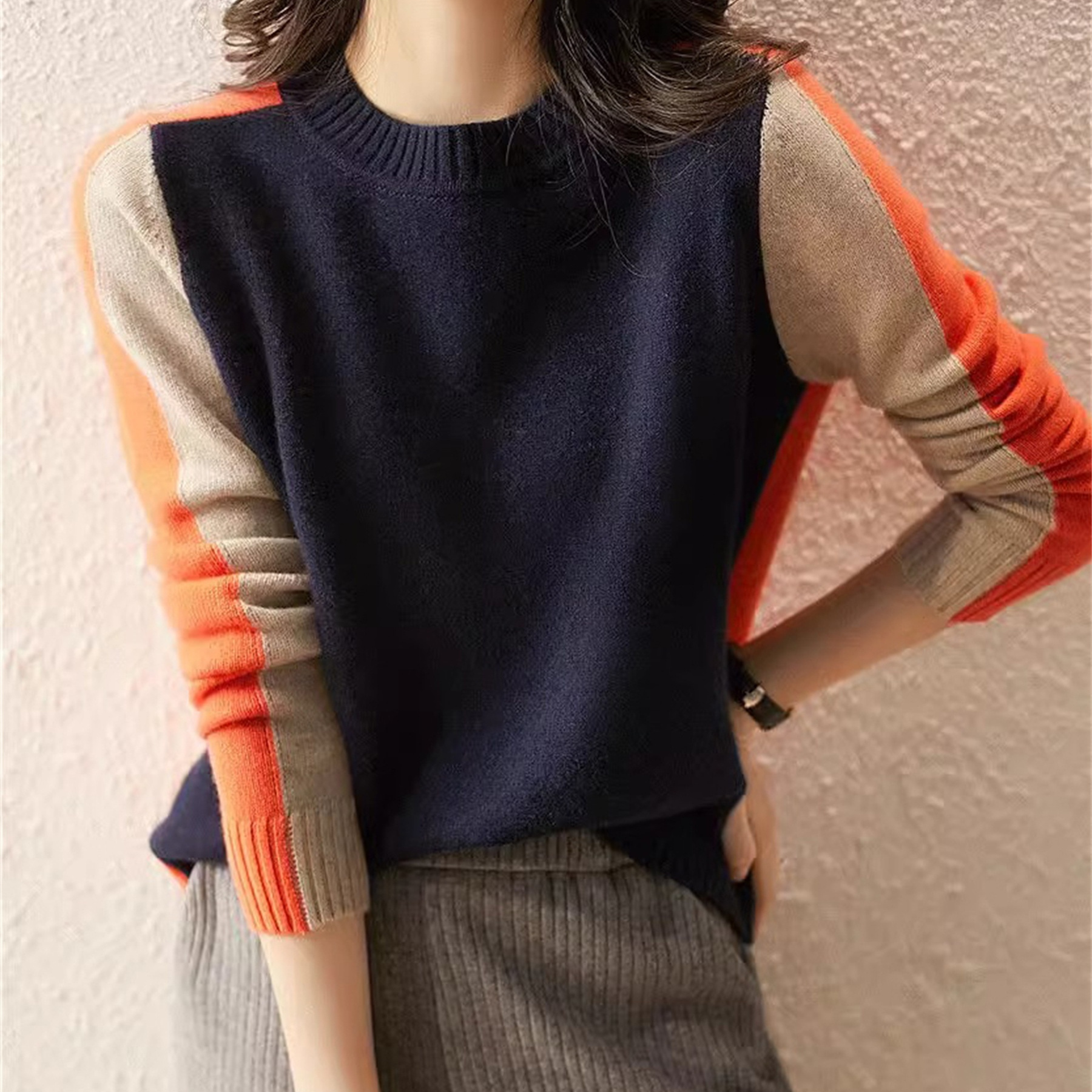 

For Women - Viscose , , Long Sleeve, Knitted , , Regular Fit, Seasonal Knitwear