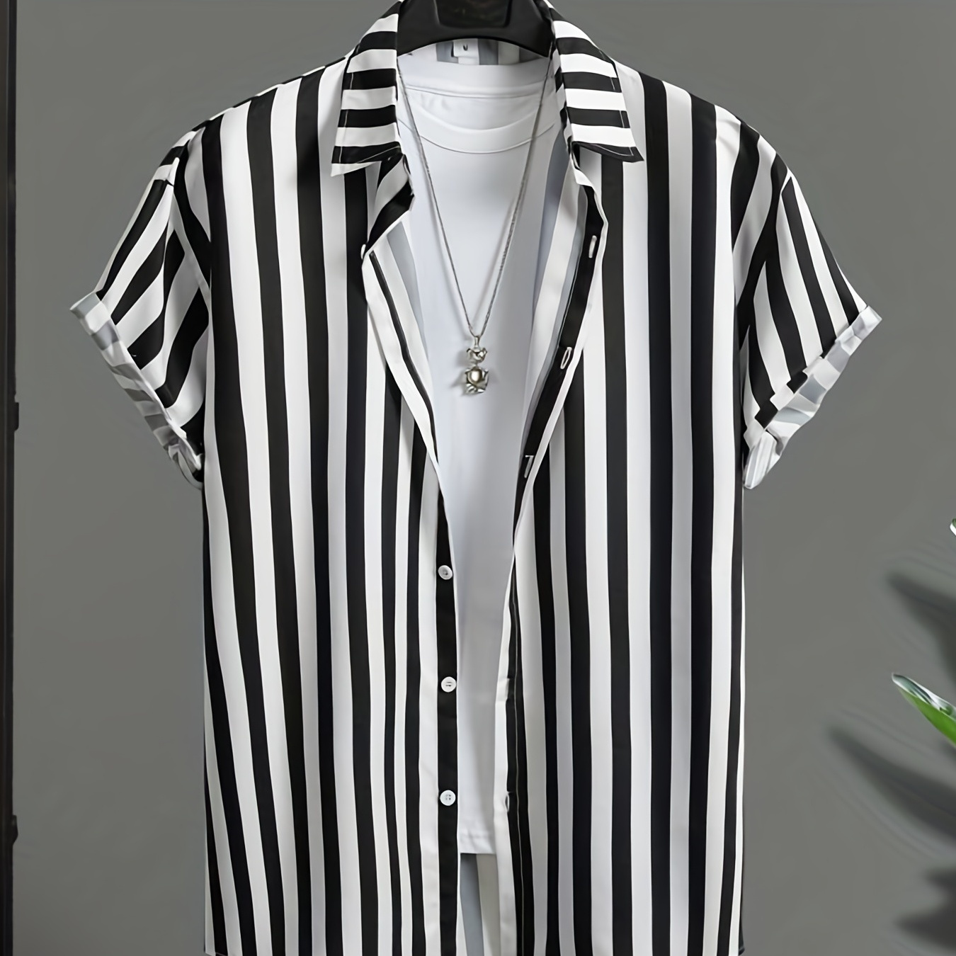 

Trendy Striped Pattern Men's Short Sleeve Lapel Shirt, Men's Button Up Shirt For Summer Outdoor