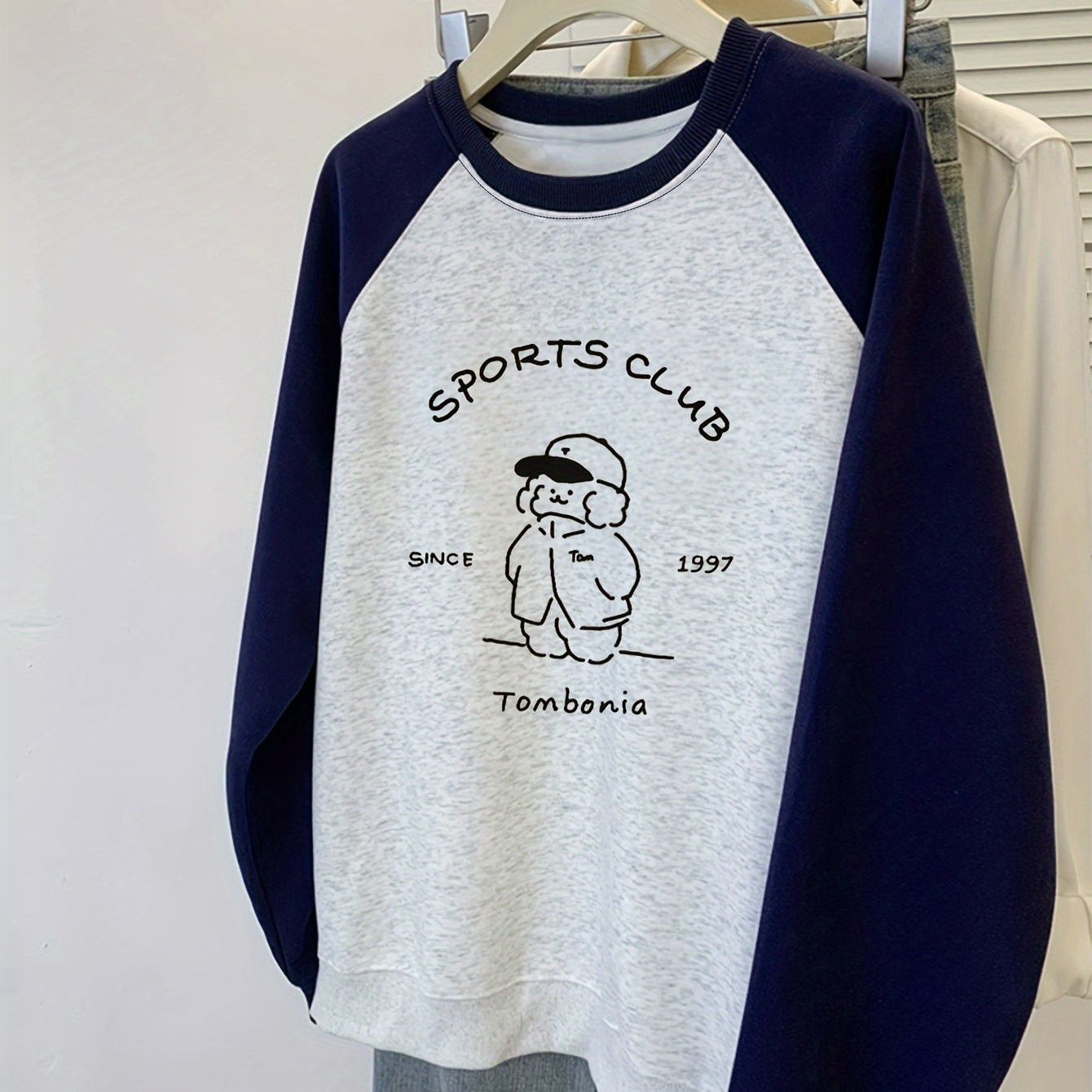 

Women's Oversized Sweatshirt - Long Sleeve, , For Fall &