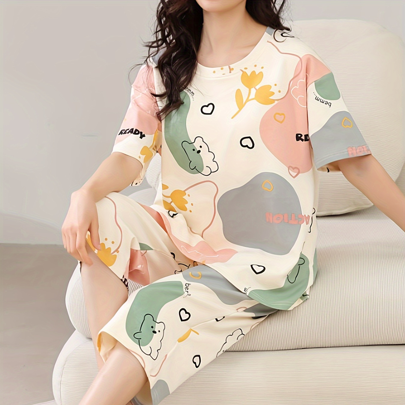 

Women's Casual Pajama Set, Cartoon Print, Round Neck, Summer Short Sleeve With Padded Top, Capri Pants Sleepwear Set