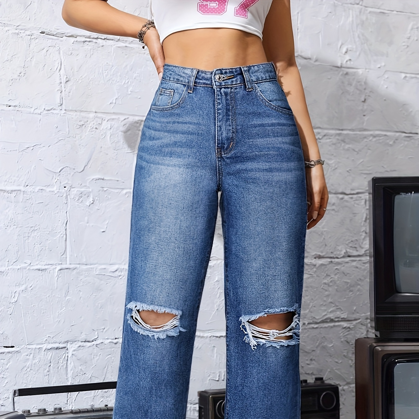 

Women's Denim Straight Pants With Holes