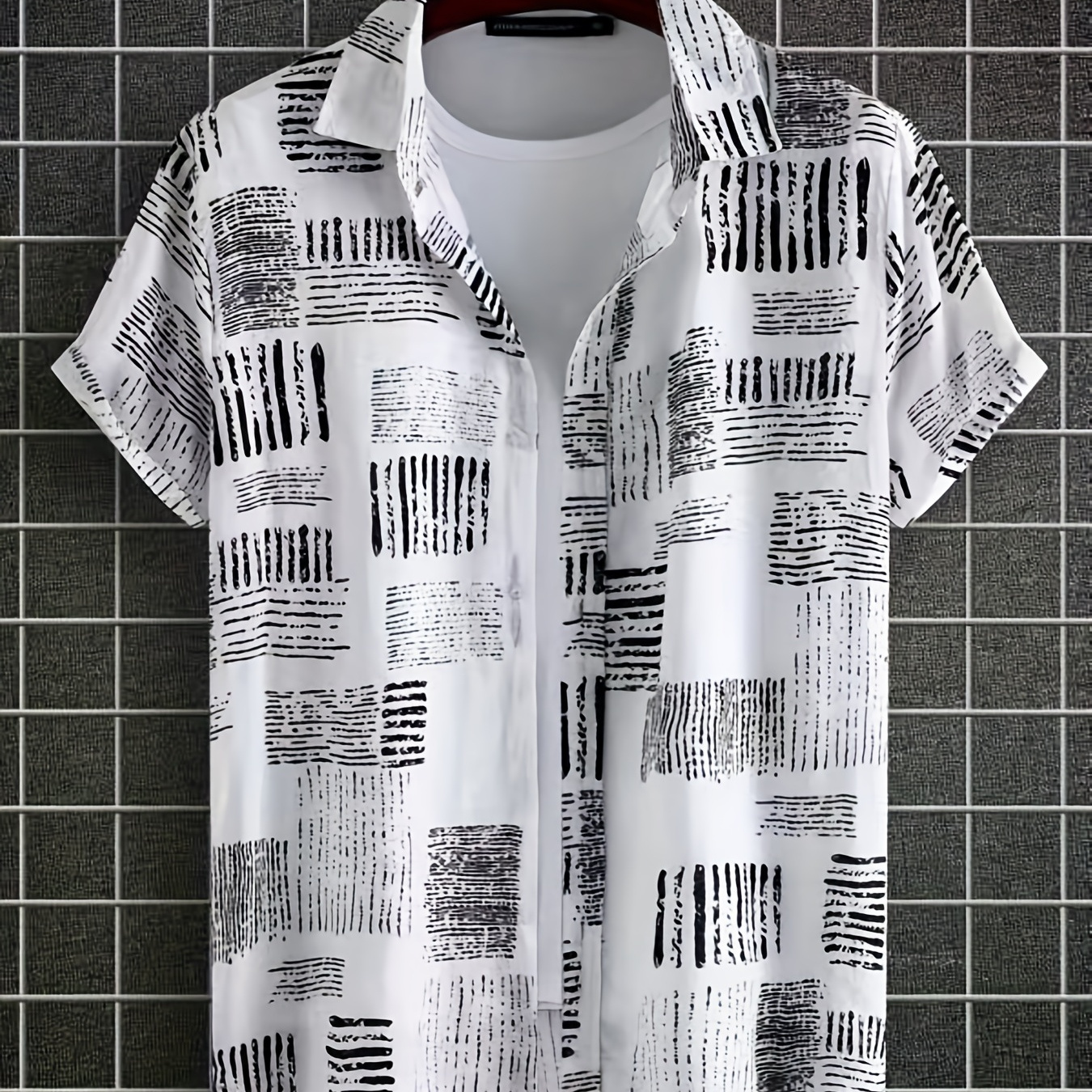 Men's Striped Blocks Graphic Print Shirt, Casual Chic Short Sleeve Oversized Tops For Big & Tall Males, Plus Size