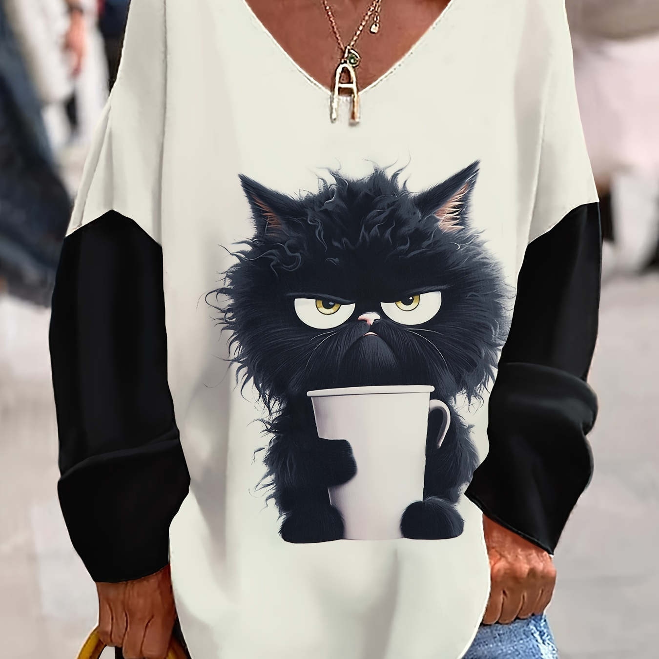 

T-shirt imprimé avec un dessin de chat grande taille, T-shirt décontracté à col en V à manches longues, Vêtements grande taille pour femmes