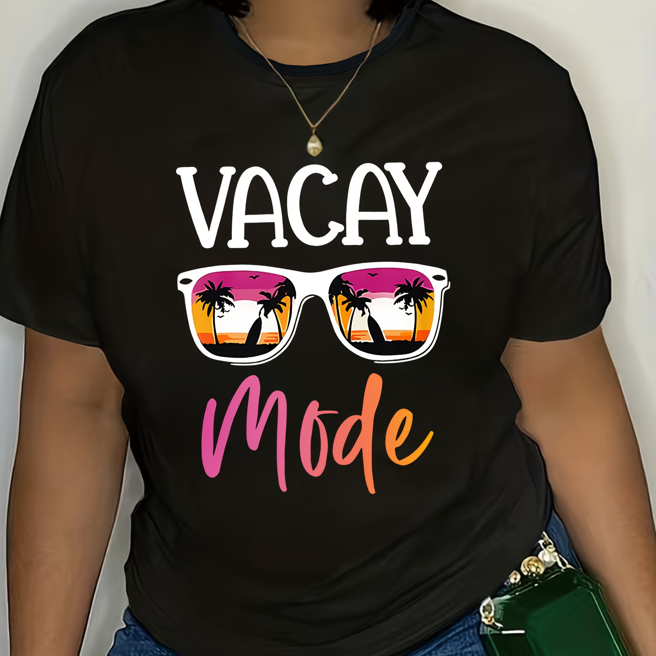 

Plus Size Vacay Mode Print T-shirt, Casual Crew Neck Short Sleeve Top For Spring & Summer, Women's Plus Size Clothing