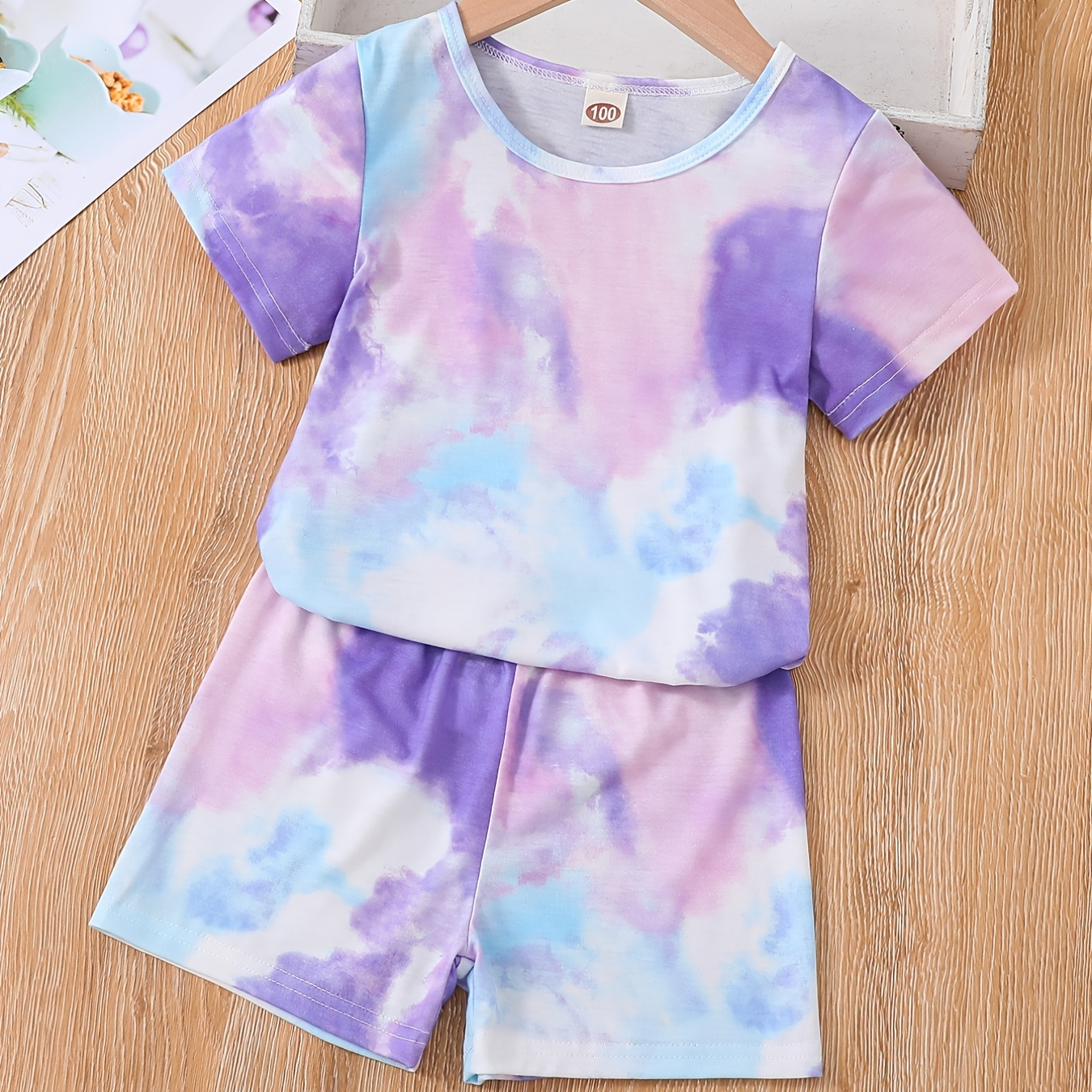 

2pcs Girls Round Neck T-shirts Tie Dye Short Sleeve Tees Top & Elastic Waist Shorts Set Kids Summer Clothes