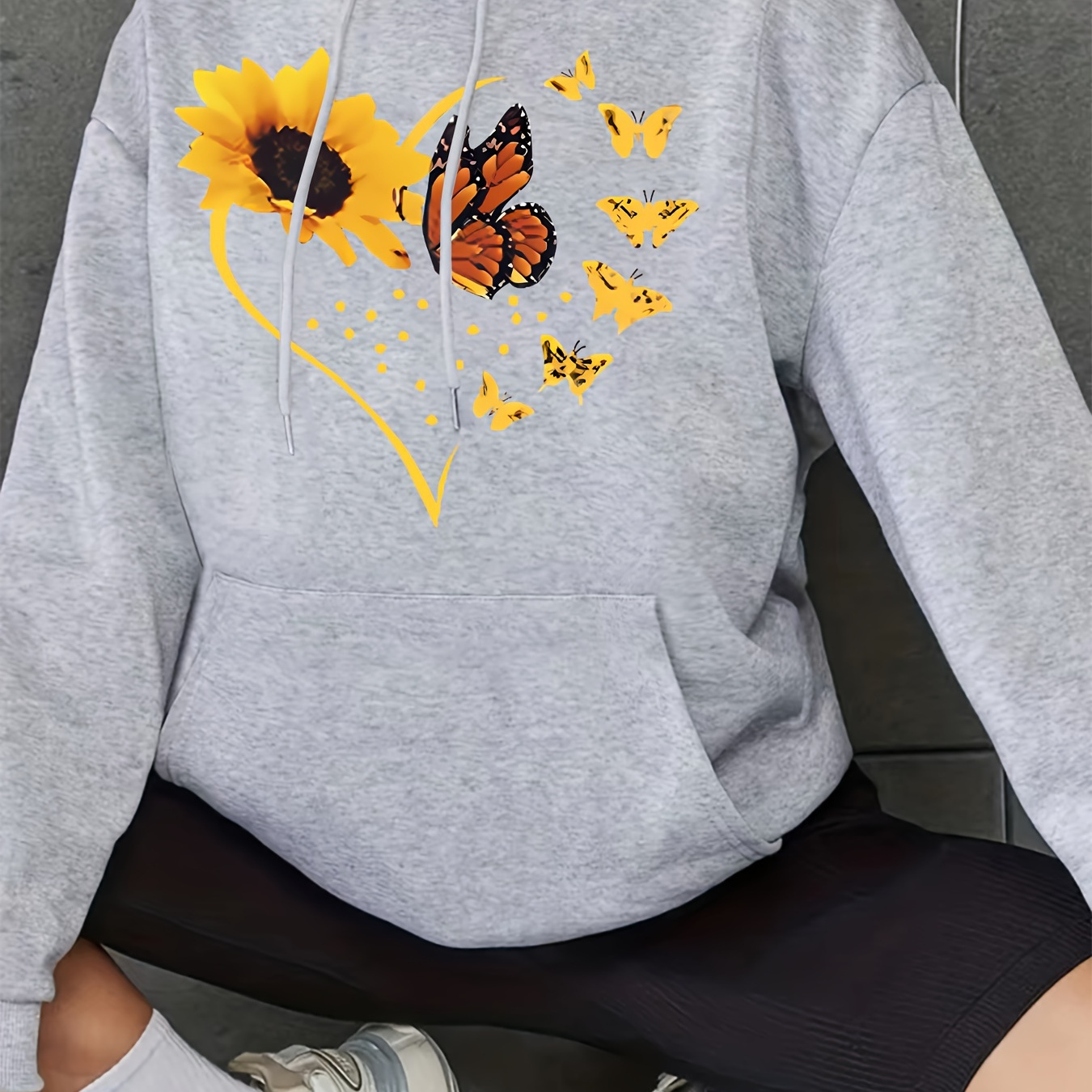 

Sunflower & Butterfly Pattern Casual Hooded Sweatshirt, Long Sleeves Kangaroo Pocket Drawstring Hoodie, Women's Clothing