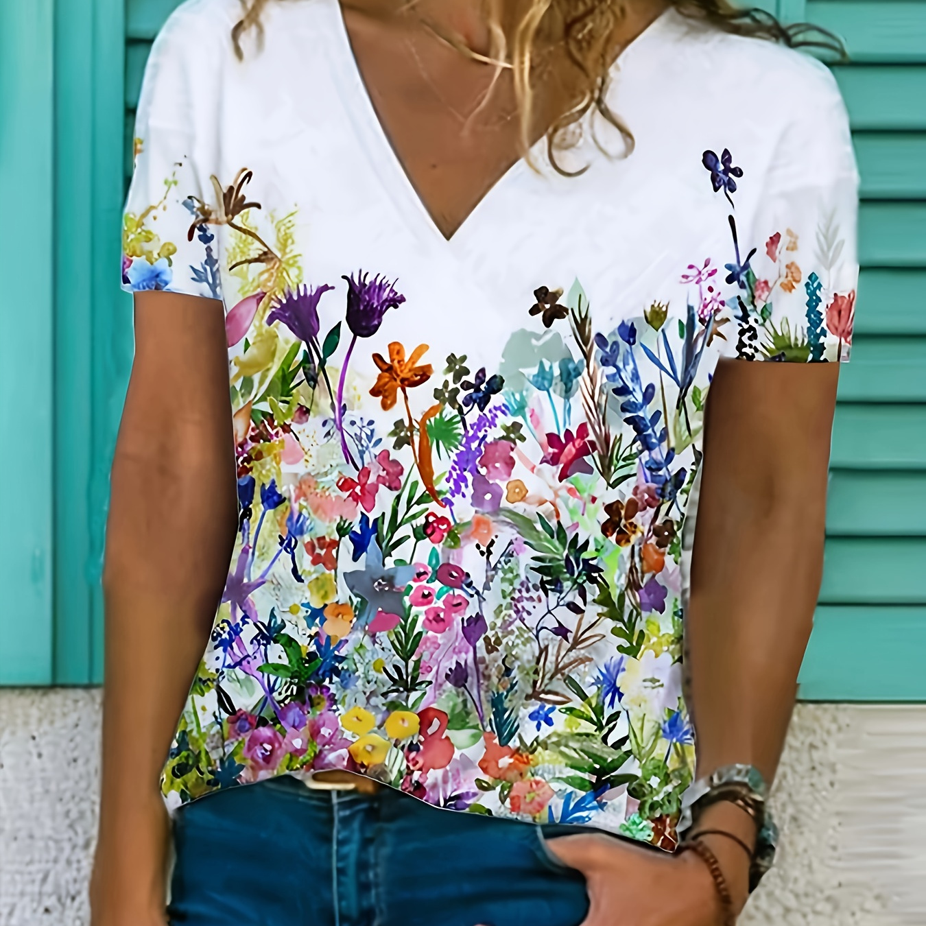 

Floral Print V Neck T-shirt, Casual Short Sleeve Top For Spring & Summer, Women's Clothing