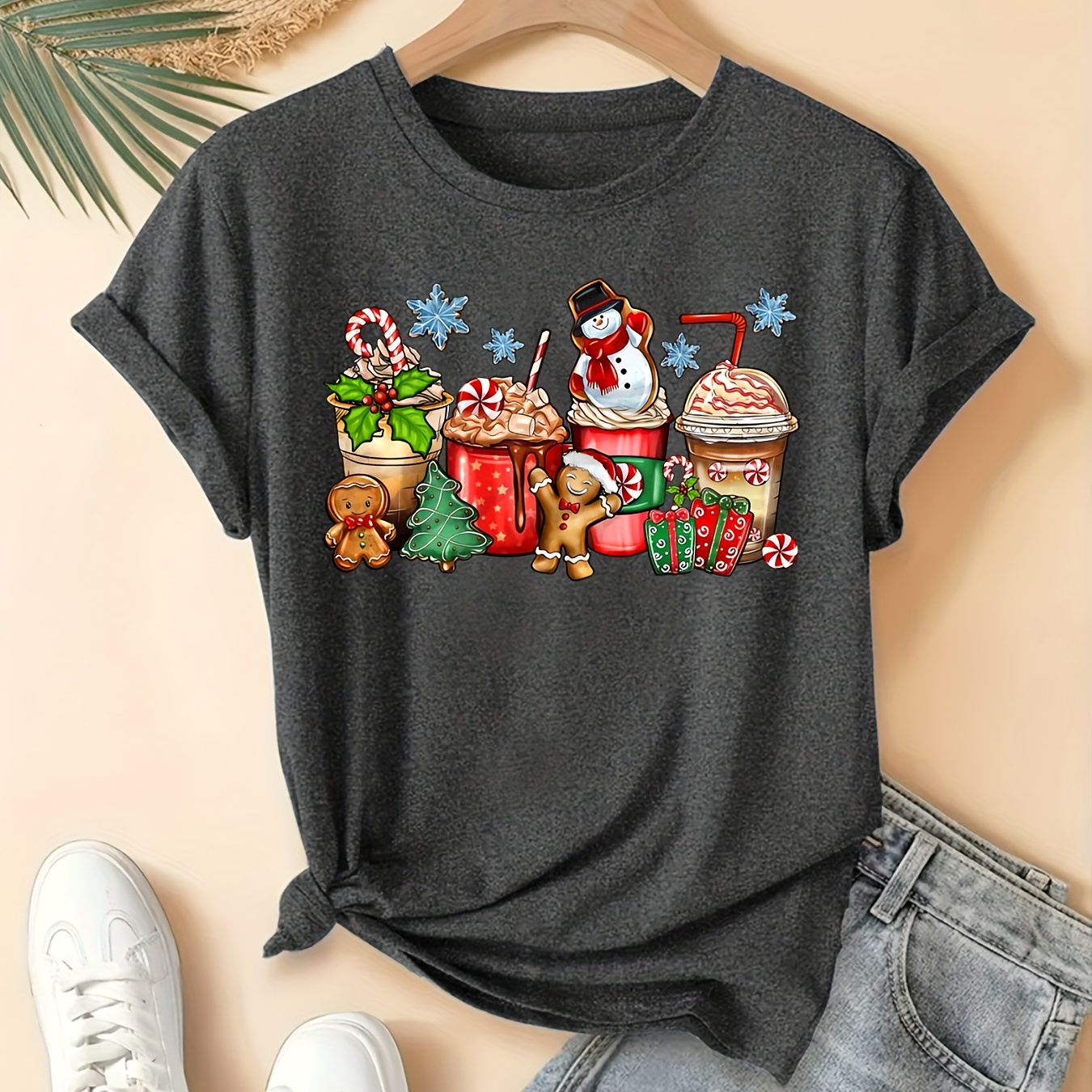 

Women's Vintage Christmas Beverage Print Casual Fashion Short Sleeve Crew Neck T-shirt, Cotton Blend Knit Fabric With Medium Stretch, Season-neutral Drawing Pattern