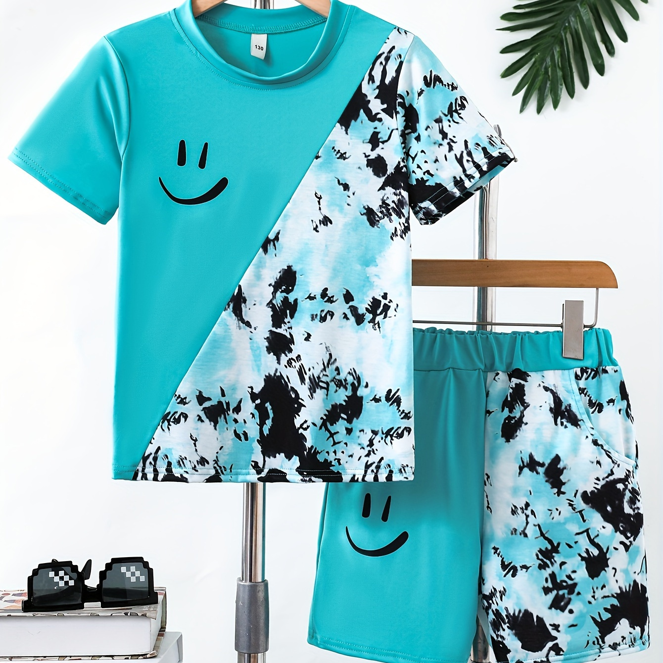 

2pcs Boys Casual Smile Face Splash Ink Short Sleeve Outfit, Tee & Shorts Set For Summer
