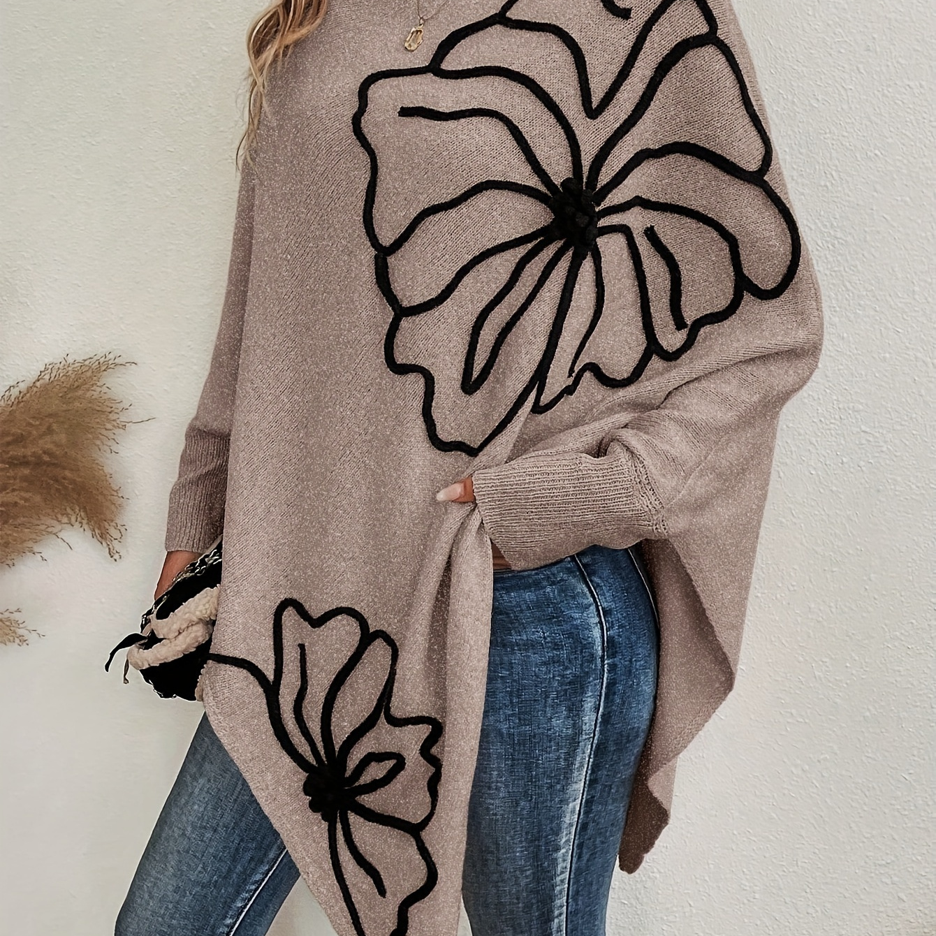 

Elegant Asymmetrical Hem Batwing Sleeve Pullover Sweater - Cozy Polyester Knit For Women, Fall/winter