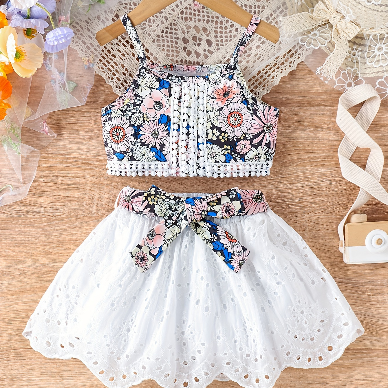 

Sweet 2pcs Girls Flora Graphic Cami Top + Skirt With Bow Belt Set For Summer Party