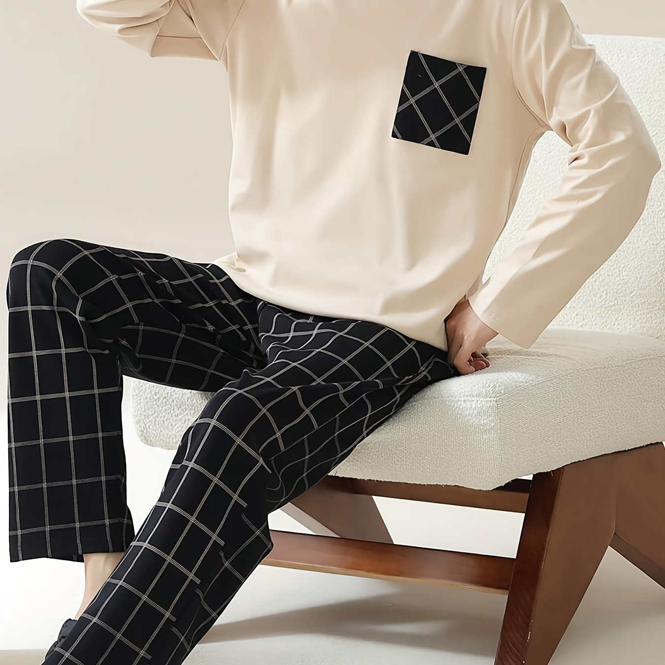 

Men's Long Sleeve Round Neck Pullover With Pocket, Pants, Soft Comfortable Trendy Fashion Sleepwear Set, , Regular Fit, Knit Fabric, Polyester , Pajama Outfit