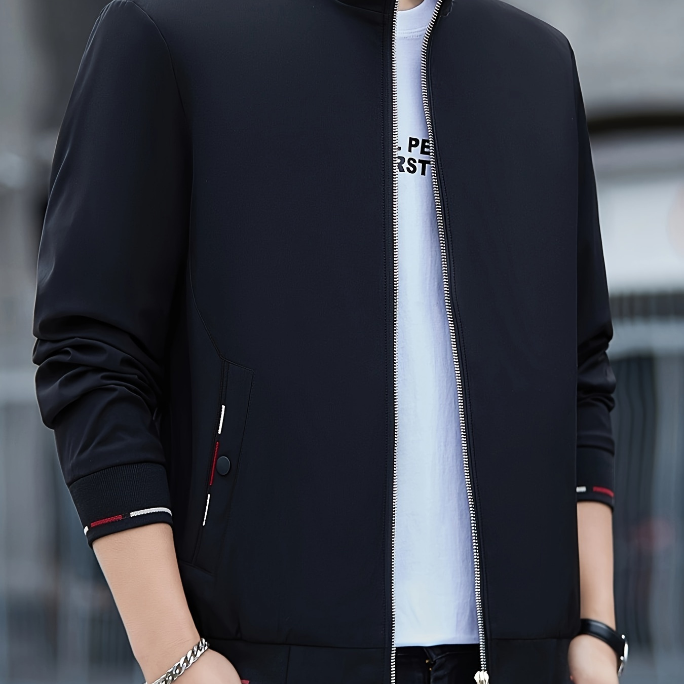 

Stand - 100% Regular Fit Non-stretch Outerwear