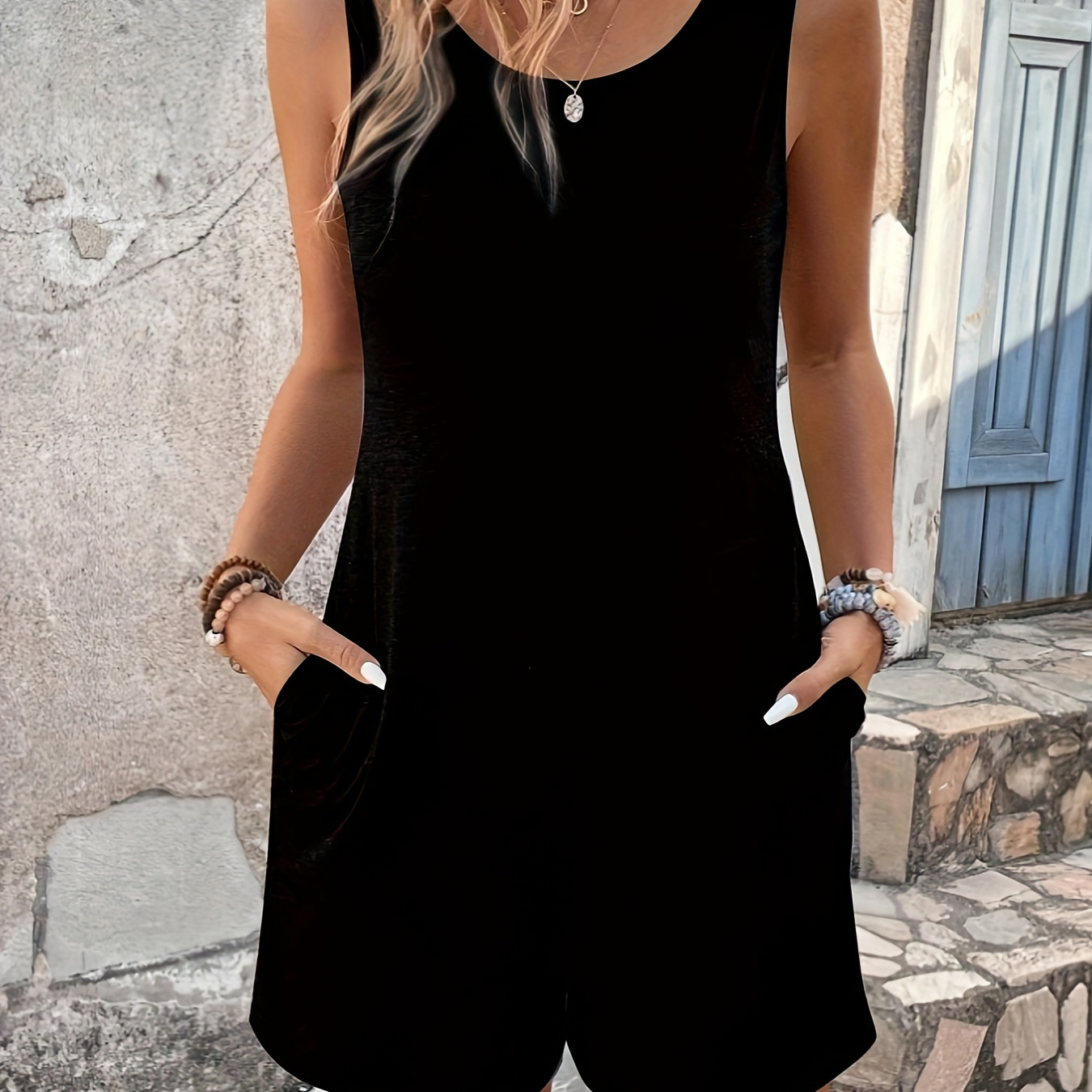 

Dual Pockets Backless Tank Romper Jumpsuit, Casual Crew Neck Sleeveless Solid Color Romper Jumpsuit, Women's Clothing