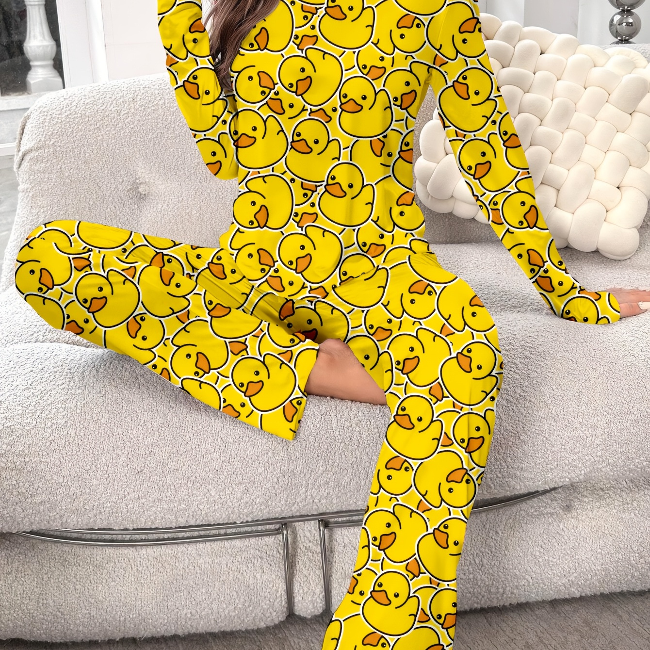 

Women's Long Sleeve Pajama Set With Cartoon Duck Print, Polyester And Elastane, Round Neck - Spring/autumn