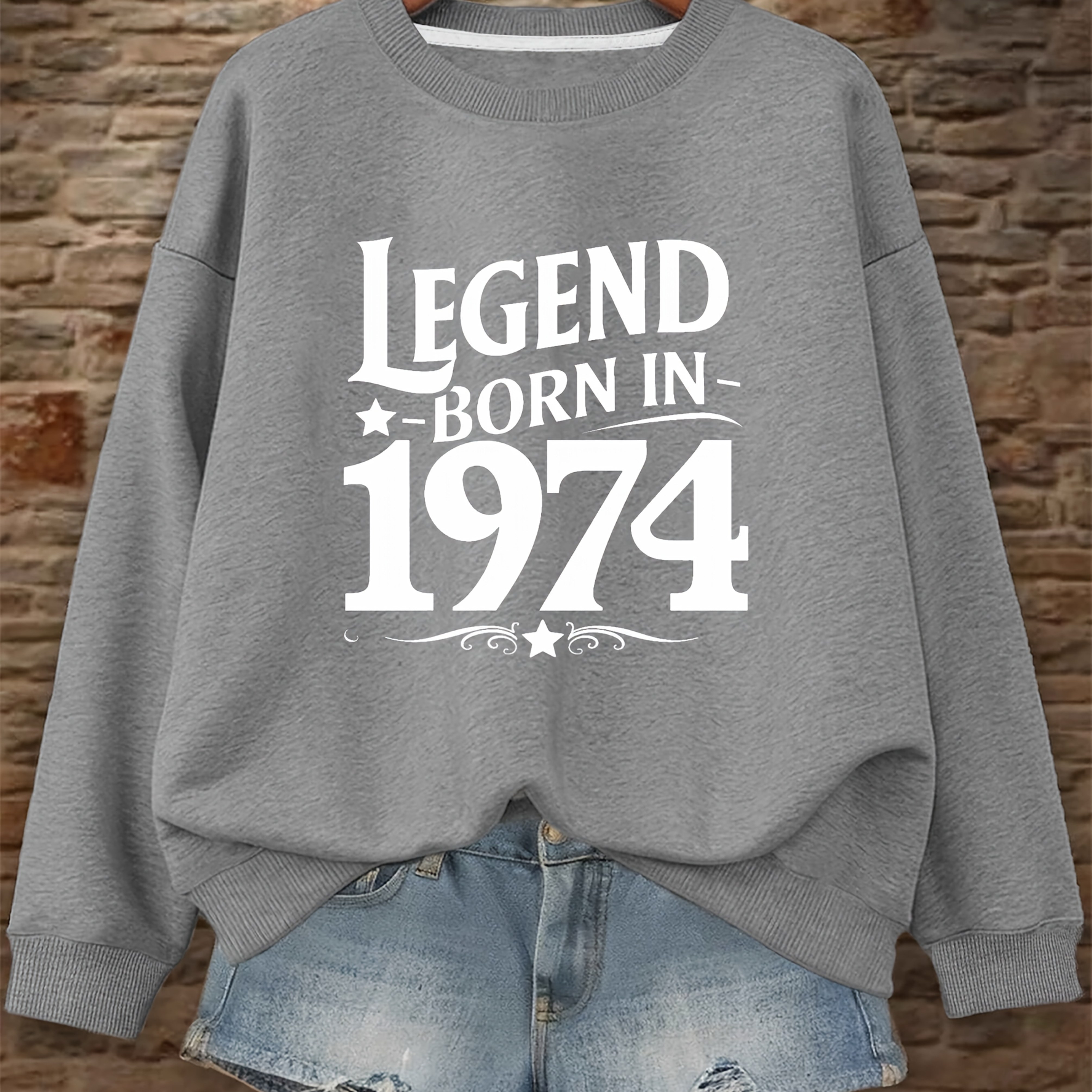 

1pc Sweat-shirt décontracté à col rond pour femme avec imprimé "Legend 1974", tissu en de polyester, motif géométrique, haut de mode automne/hiver