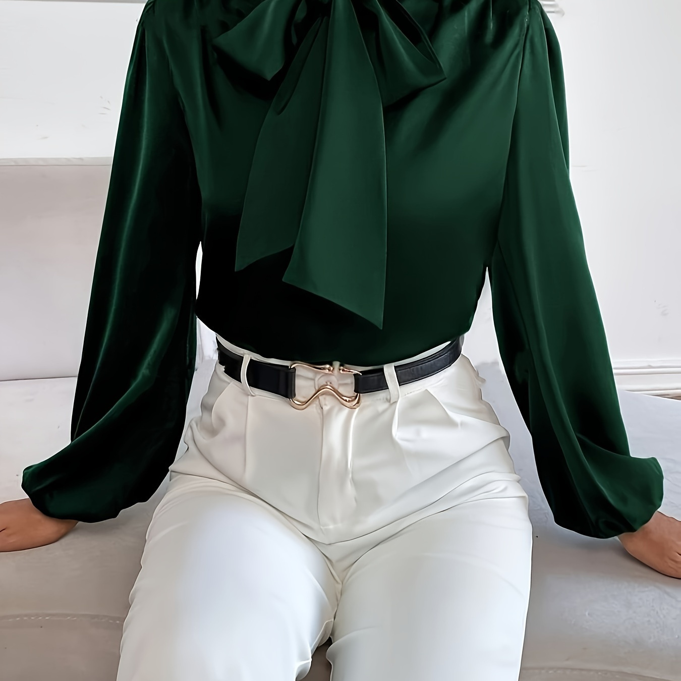 

Blouse Élégante pour Femme avec Col en Satin et Nœud - Manches Longues, Couleur Unie, Parfaite pour la Saint-Valentin et Noël